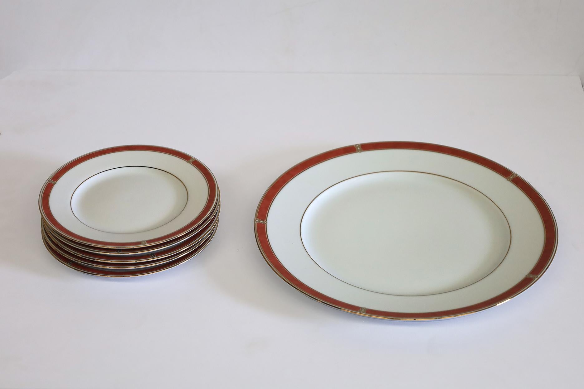 Fait main Ensemble de soupe, assiette à dîner et assiette à pain Christofle Oceana Rouge en vente