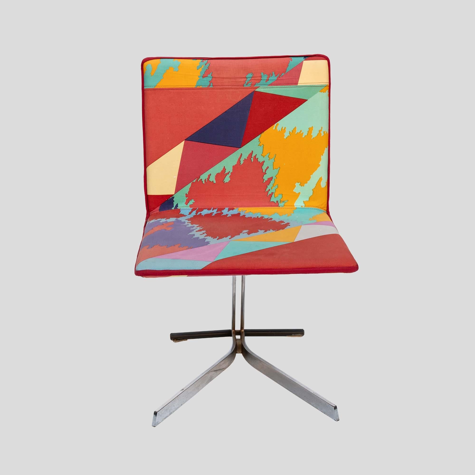 Set di sedie da pranzo in tessuto Missoni con struttura in metallo cromato di Saporiti Italia in vendita 3