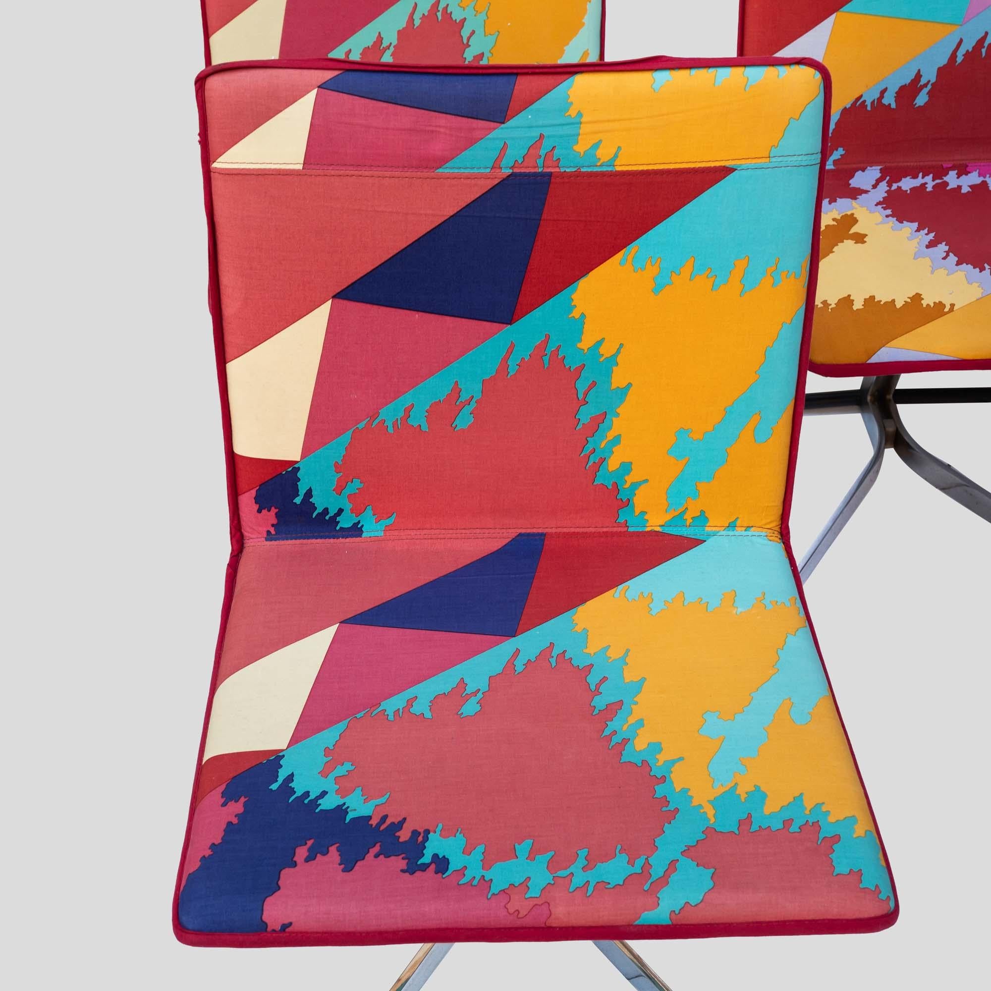 Set di sedie da pranzo in tessuto Missoni con struttura in metallo cromato di Saporiti Italia In condizioni buone in vendita a London, GB