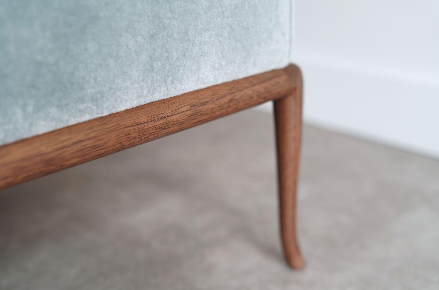 Ensemble de fauteuils club de T.H. Robsjohn-Gibbings pour Widdicomb en Mohair, C.C. années 1950 Excellent état - En vente à Westport, CT