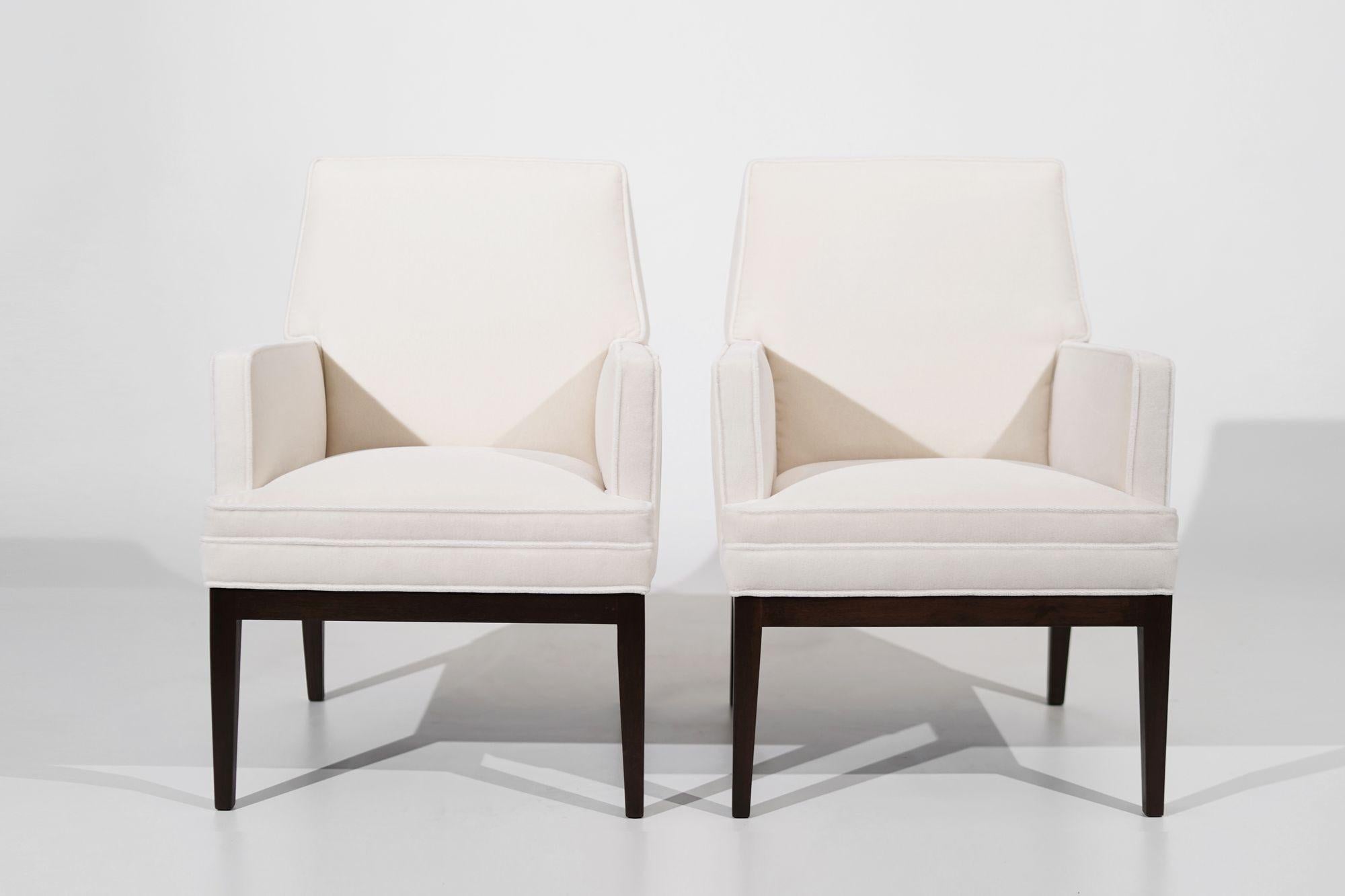 Mid-Century Modern Set of Club Chairs in Mohair by Jens Risom, C. 1960's For Sale