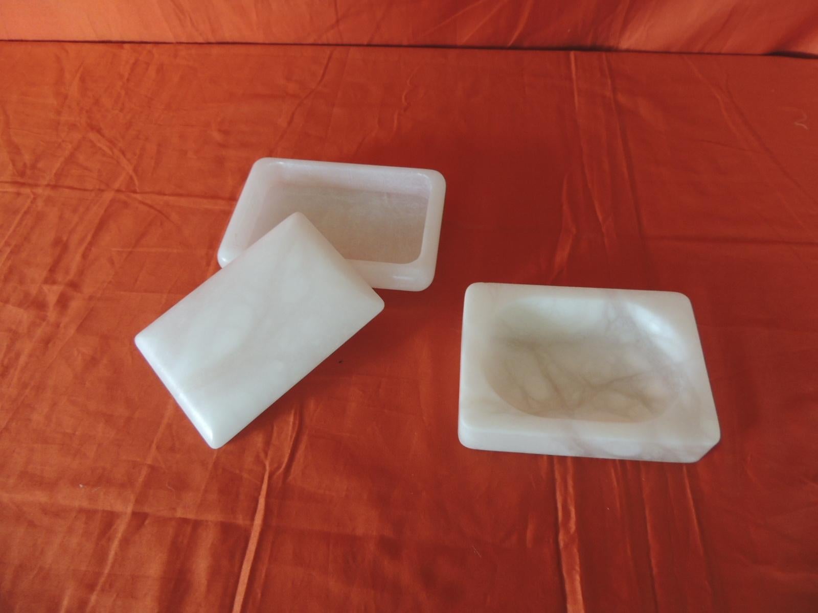 Mid-Century Modern Set of Covered Box and Soap Dish Italian Alabaster Decorative Accessories