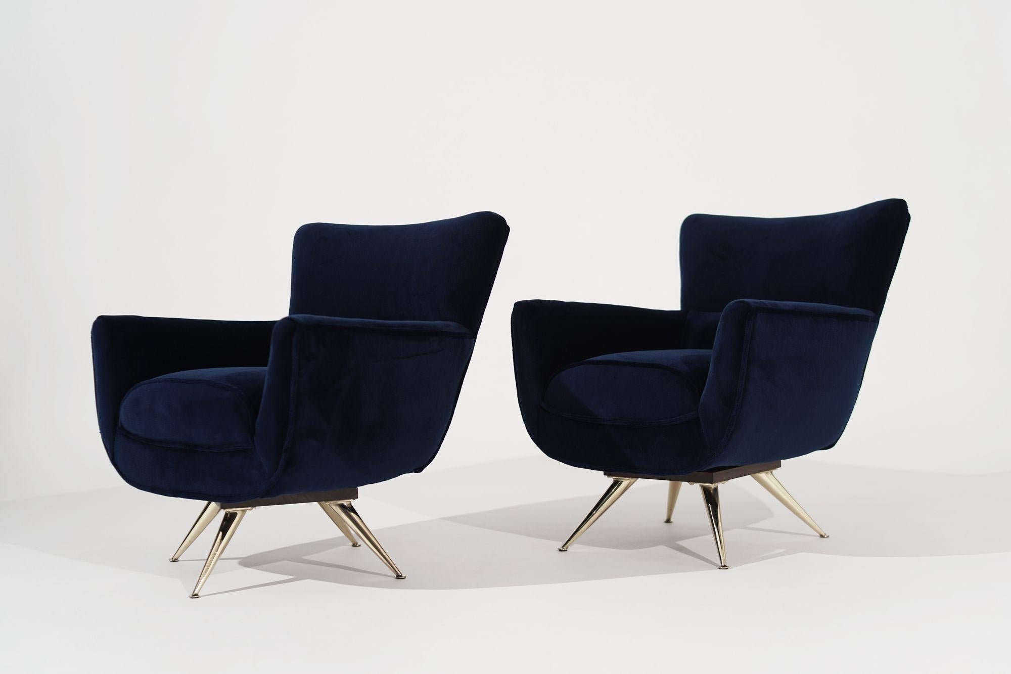 Set of Curvaceous Swivel Chairs on Brass Legs by Henry Glass 1