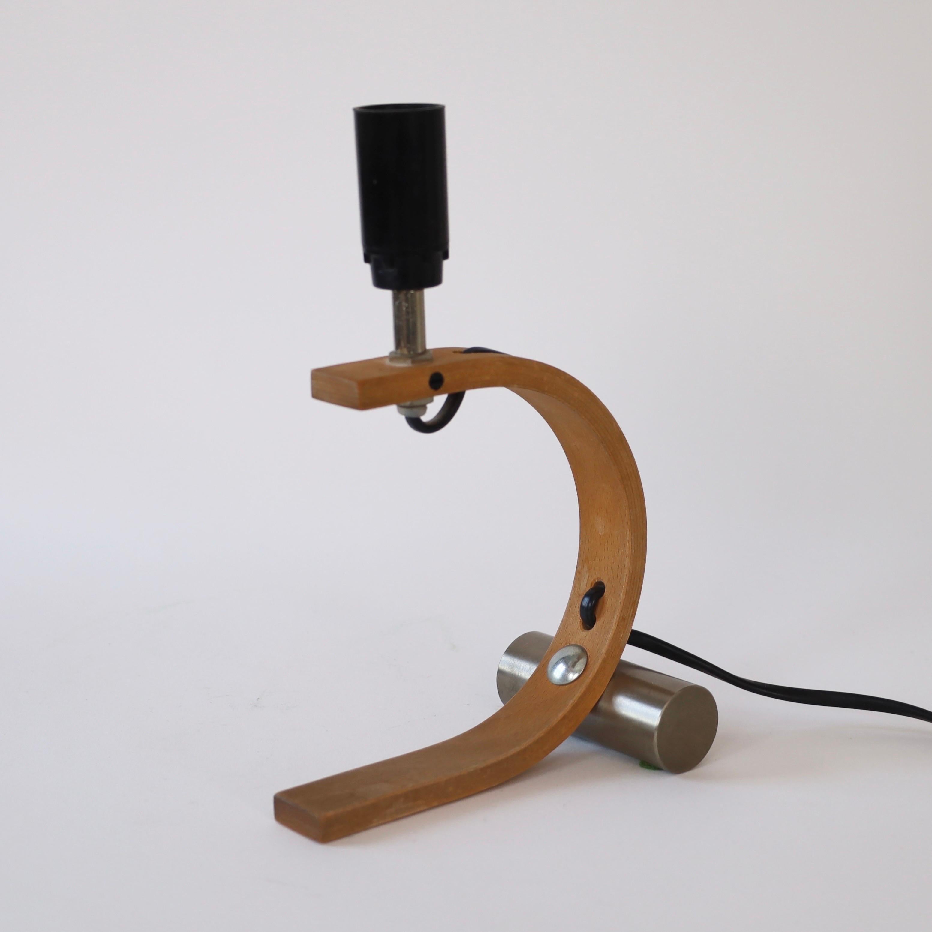 Set geschwungener Tischlampen aus Buchenholz von Caprani, 1970er Jahre, Dänemark im Angebot 3