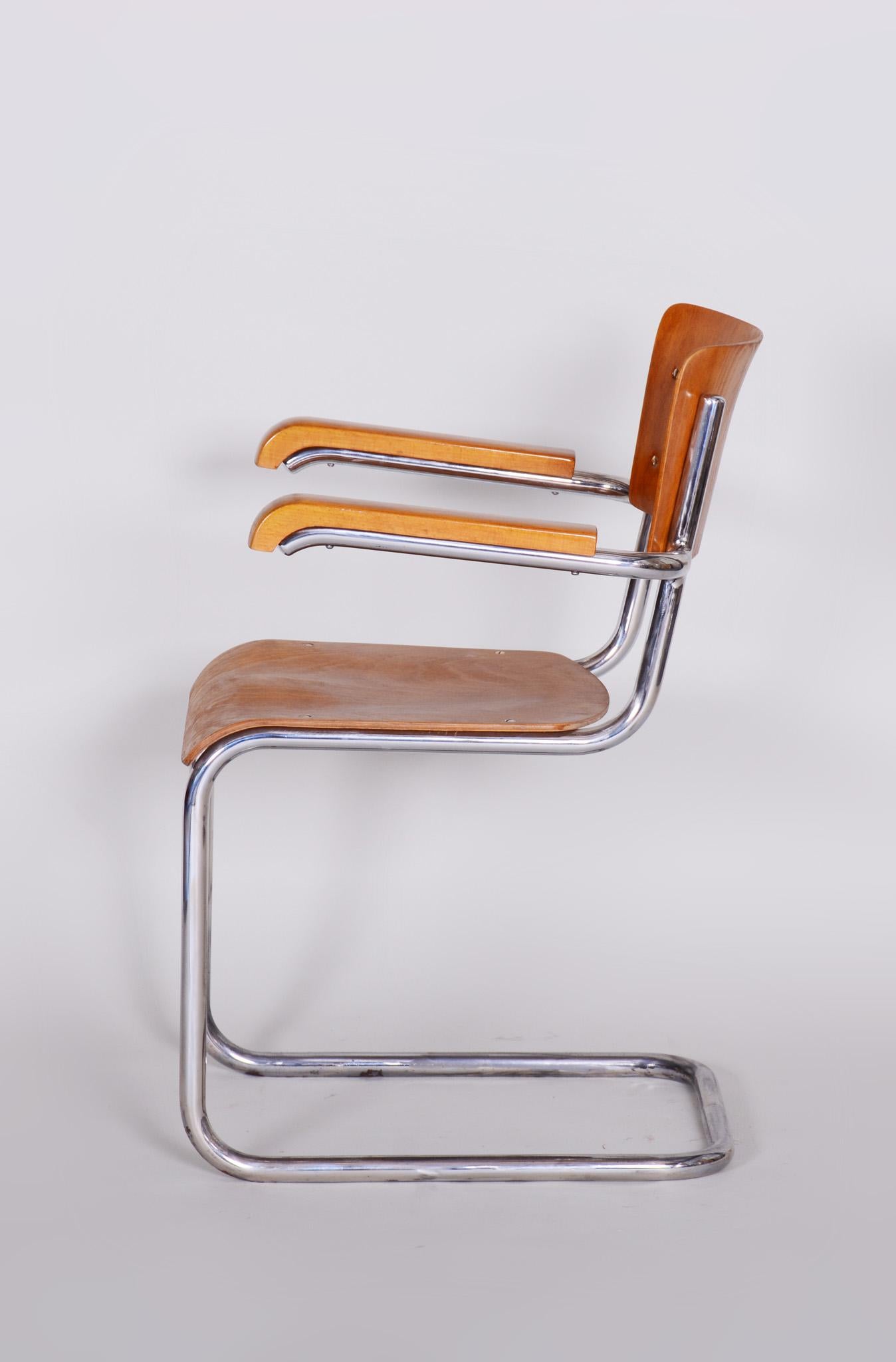 Ensemble de fauteuils Bauhaus en hêtre tchèque, Vichr a Spol., quatre Pieces, Chrome, années 1930 Bon état - En vente à Horomerice, CZ