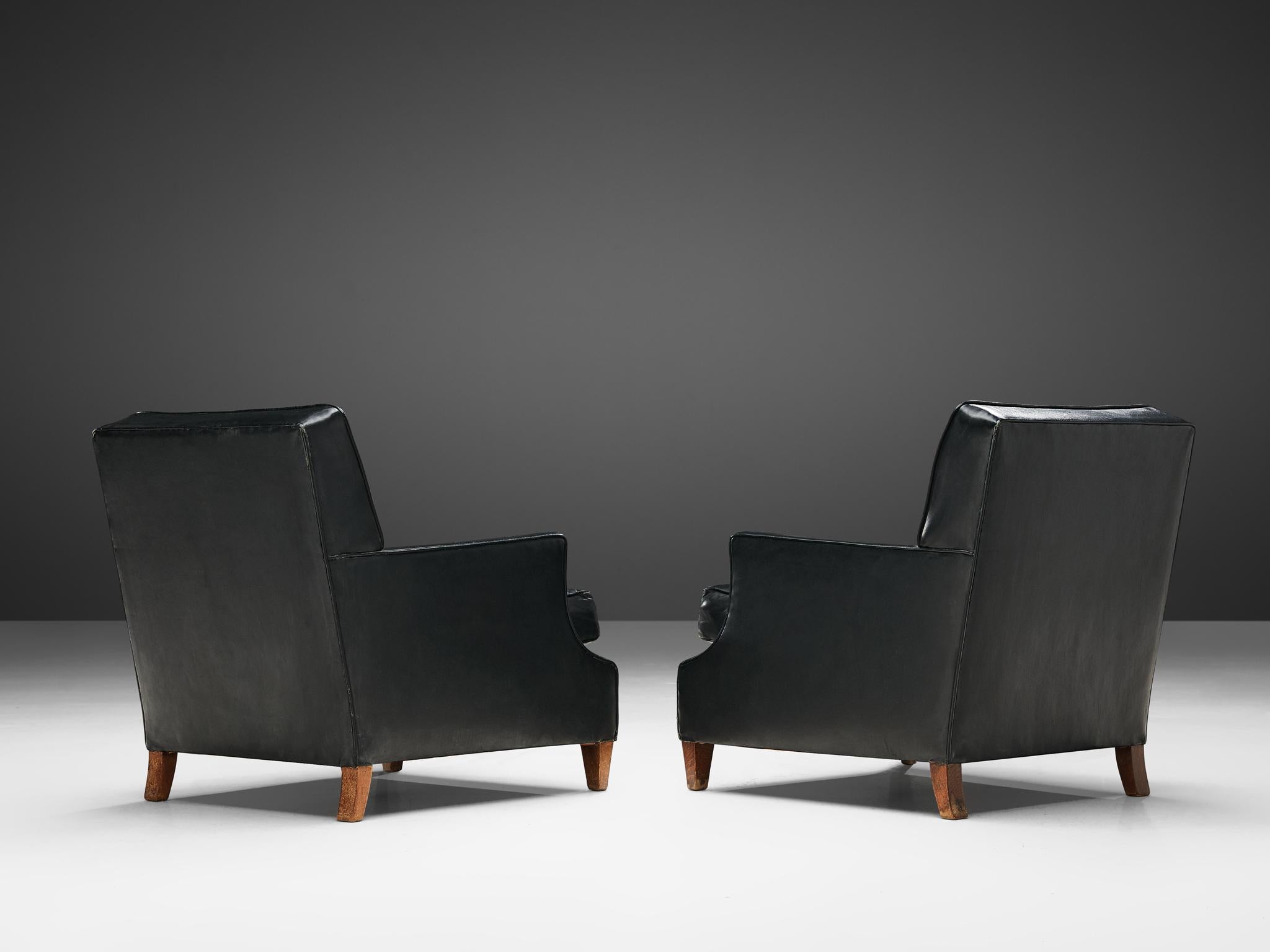 Danish Pair of Lounge Chairs in Black Leather  In Good Condition For Sale In Waalwijk, NL