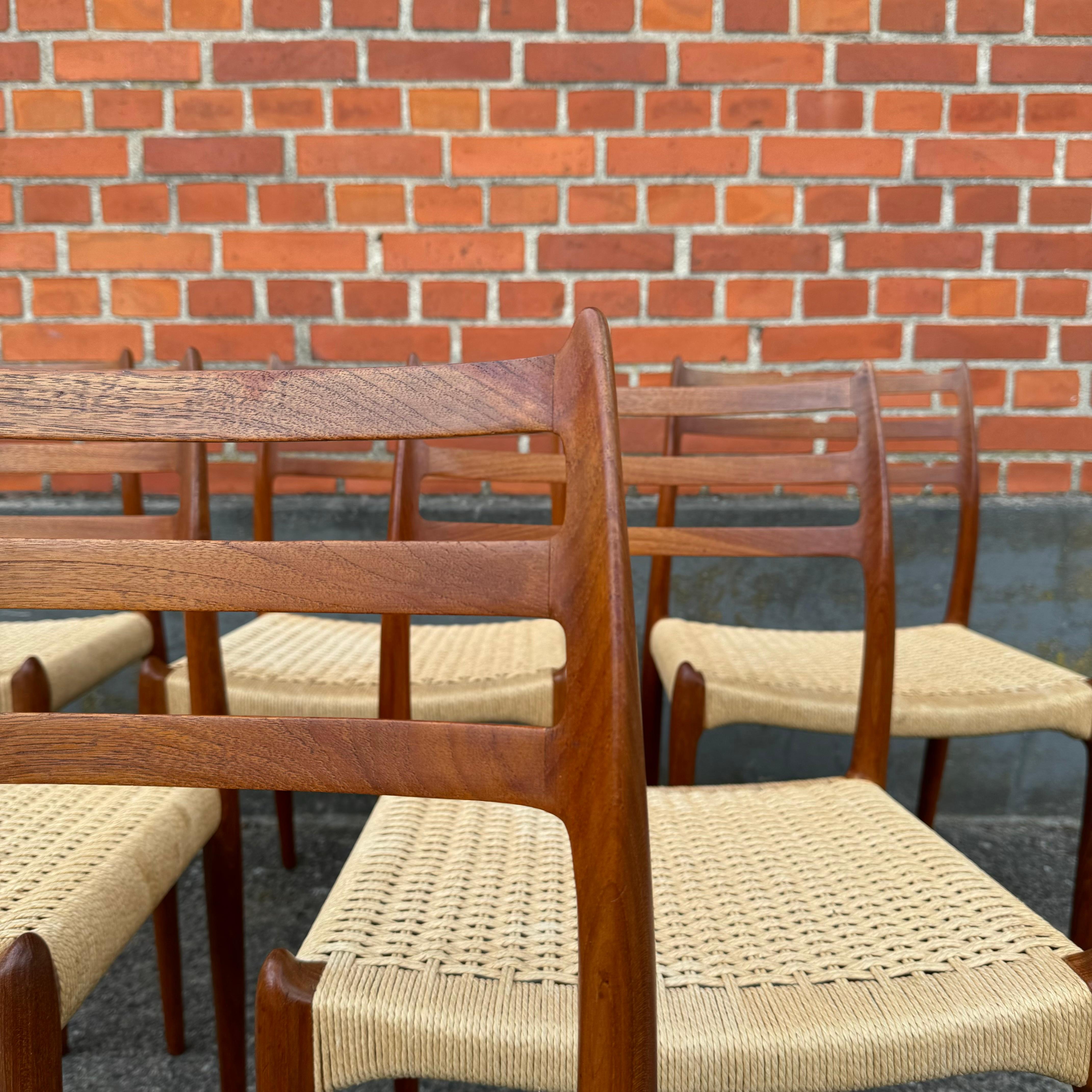 Danese Set di 6 sedie da pranzo danesi di Niels Otto Møller in vendita