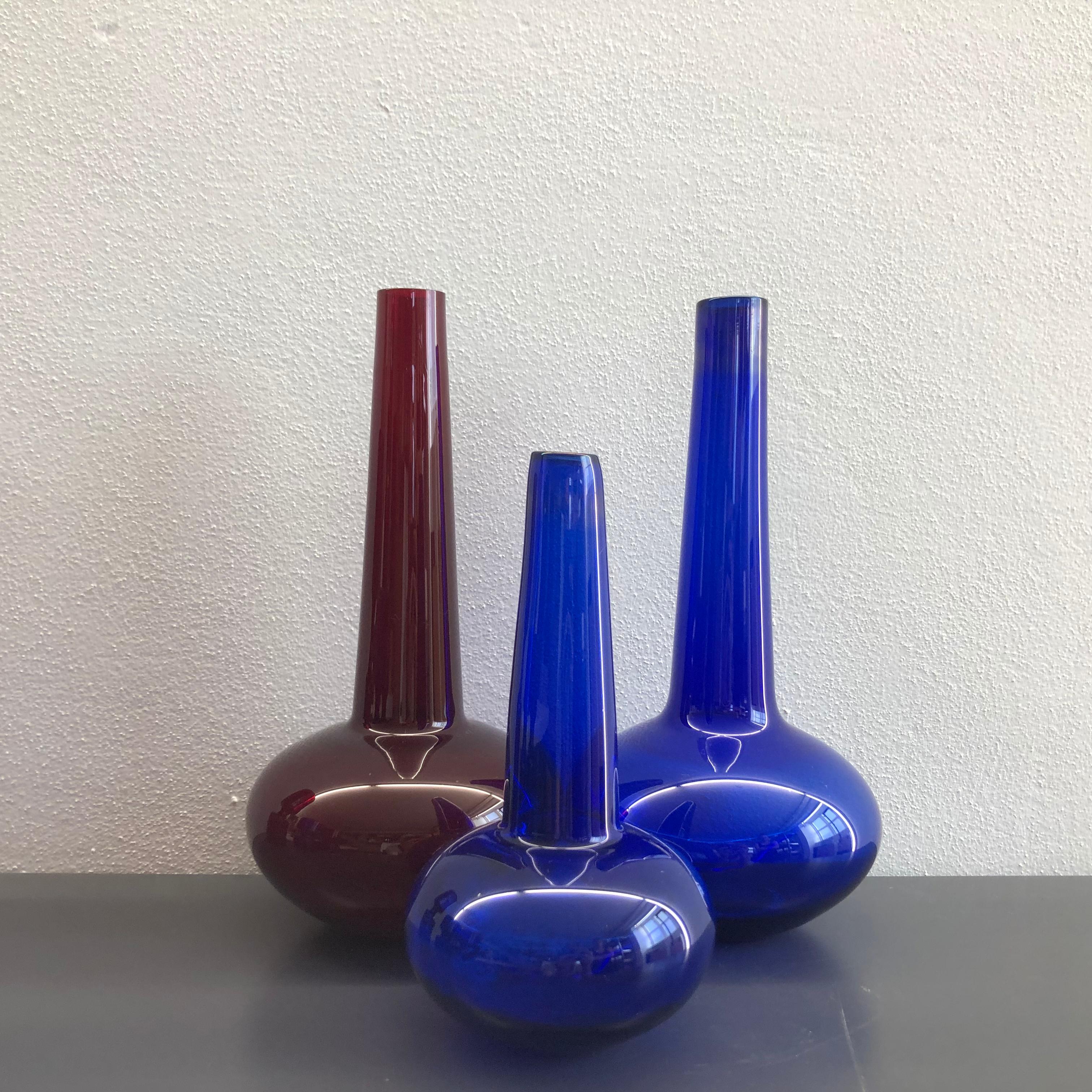 Set of Danish Holmegaards Vases 1960s Ruby Red and Blue In Good Condition For Sale In Copenhagen, DK