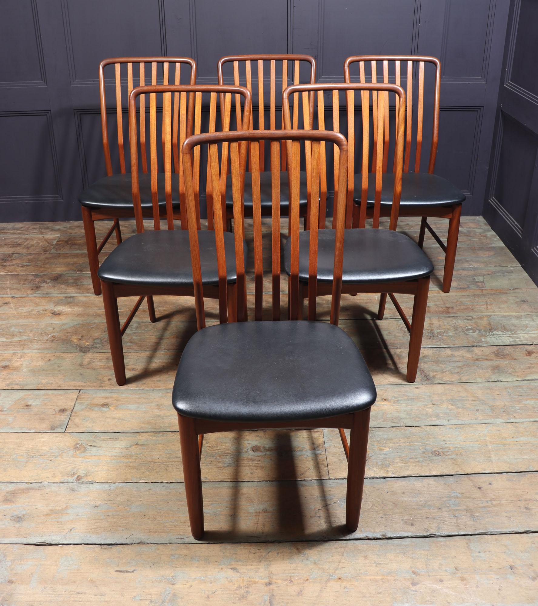 SVEND MADSEN FOR MORREDI
Set of six dining chairs in solid teak Designed by Svend Madsen and produced by Morredi in the early 1960’s, rarely seen in the Uk as these were shipped straight from Denmark to the states in this period. The chairs are