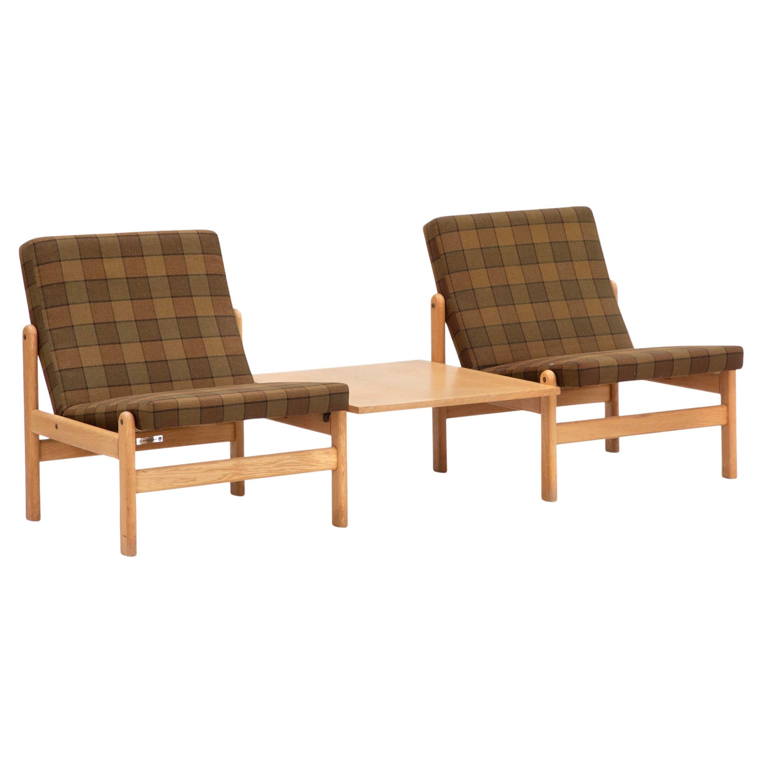 Set of Danish Modern Chairs in Oak with Removable Table Top late 1960
s en vente