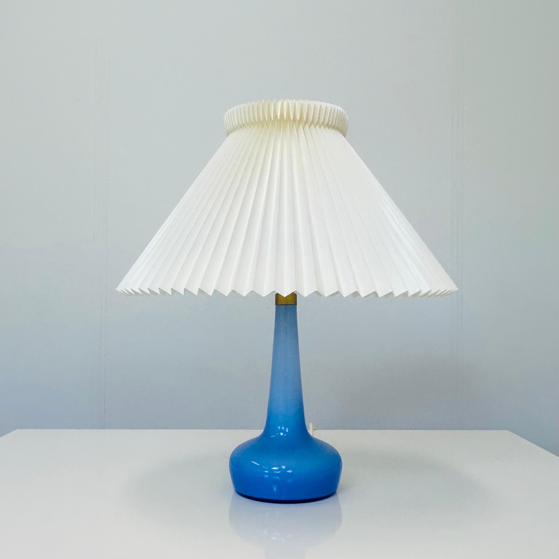 Danois Ensemble de lampes de bureau danoises modernes en verre Le Klint, Danemark en vente