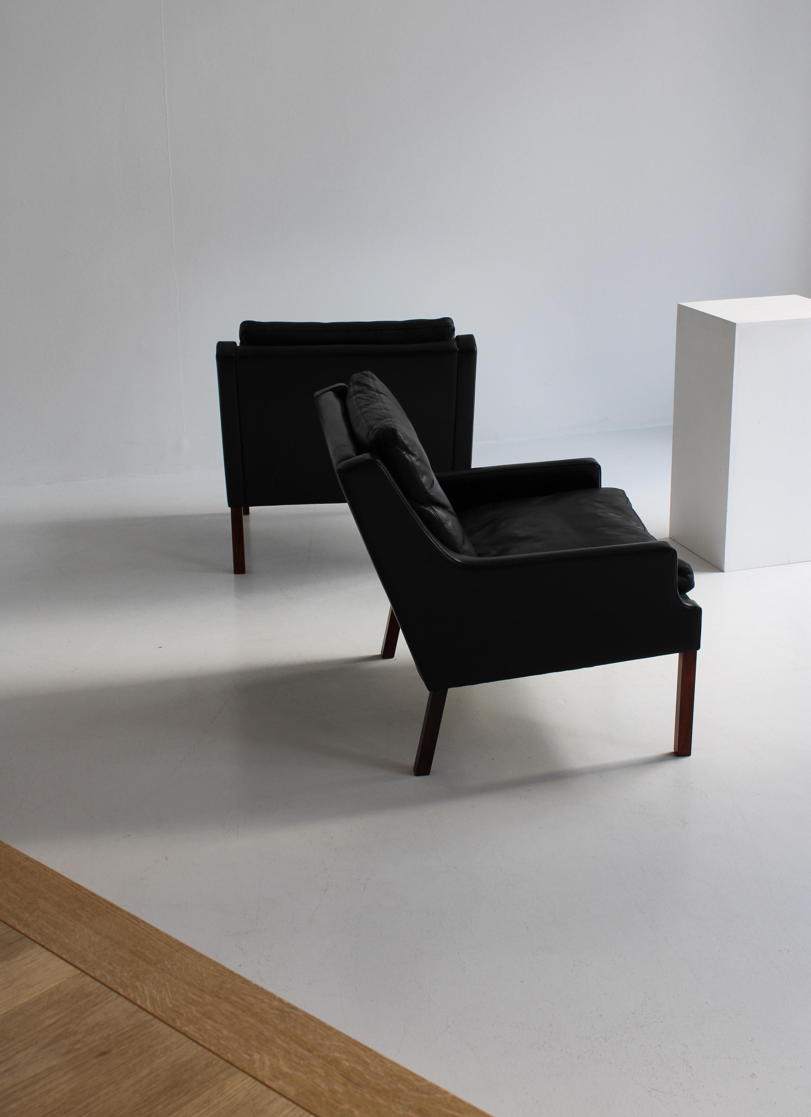 Set of Danish Modern Lounge Chairs in Black Leather by Rud Thygesen, 1966 6