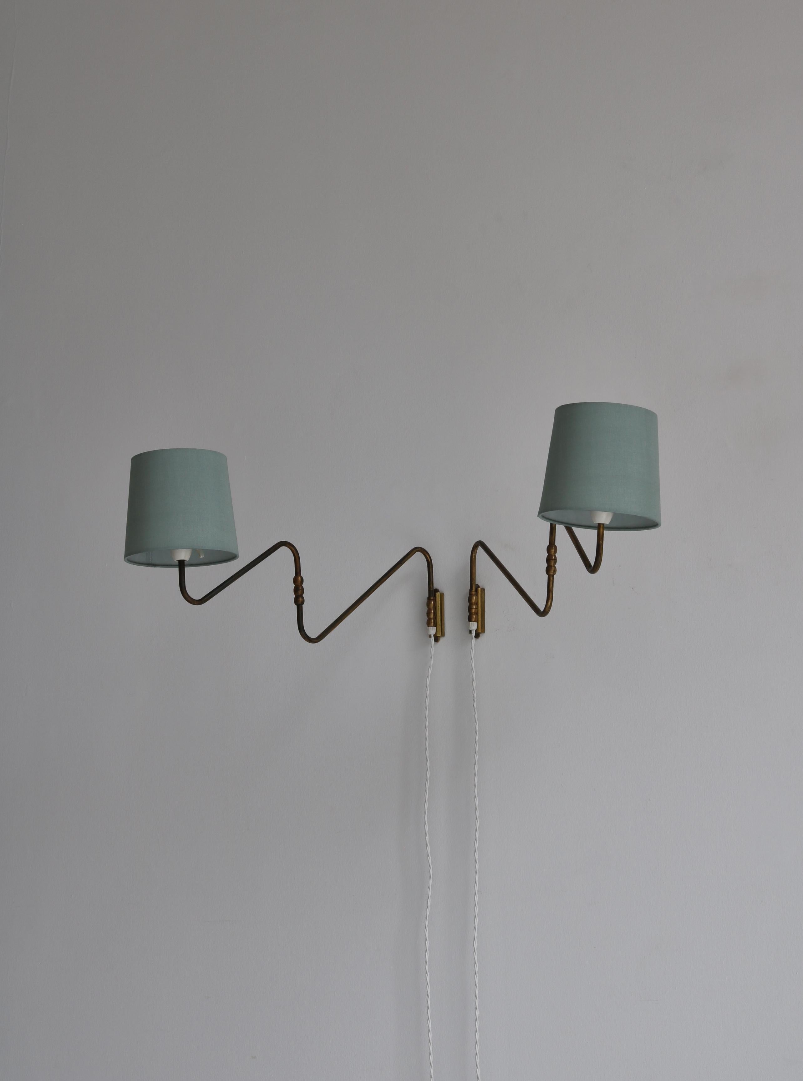 Set of Danish Modern Wall Lamp in Brass & Green Silk Shades, Denmark, 1950s 5
