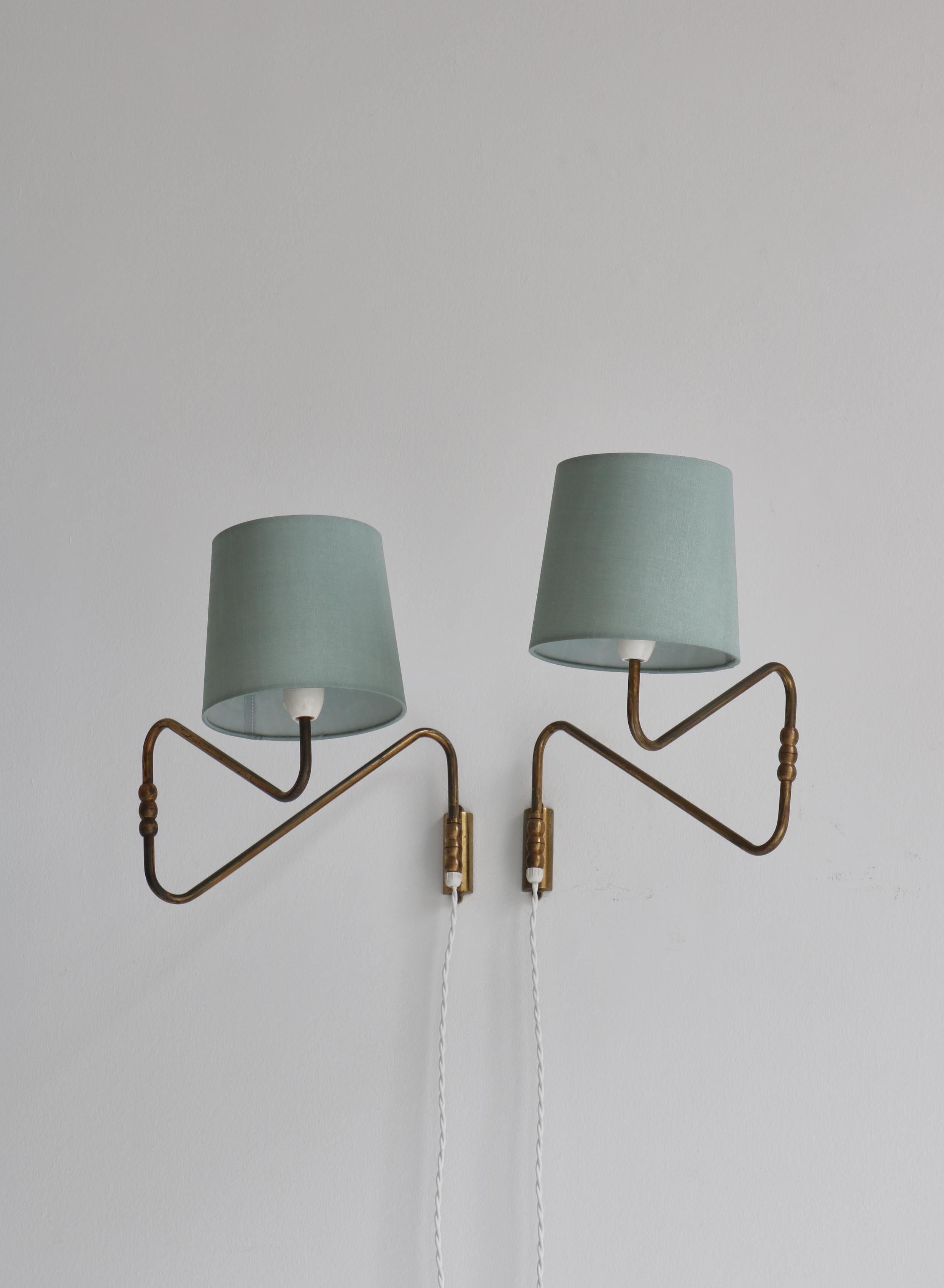 Scandinavian Modern Set of Danish Modern Wall Lamp in Brass & Green Silk Shades, Denmark, 1950s