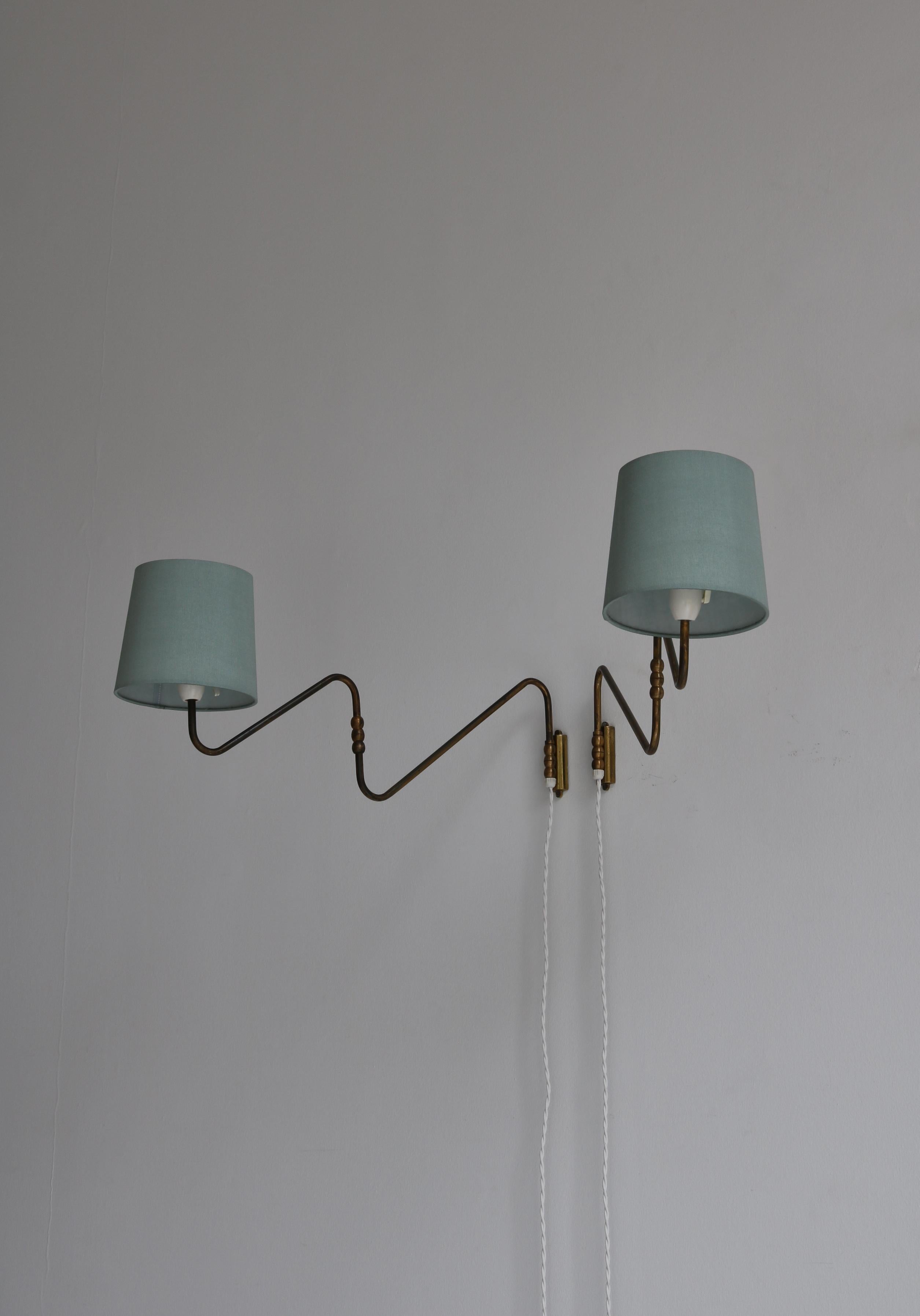 Set of Danish Modern Wall Lamp in Brass & Green Silk Shades, Denmark, 1950s 4