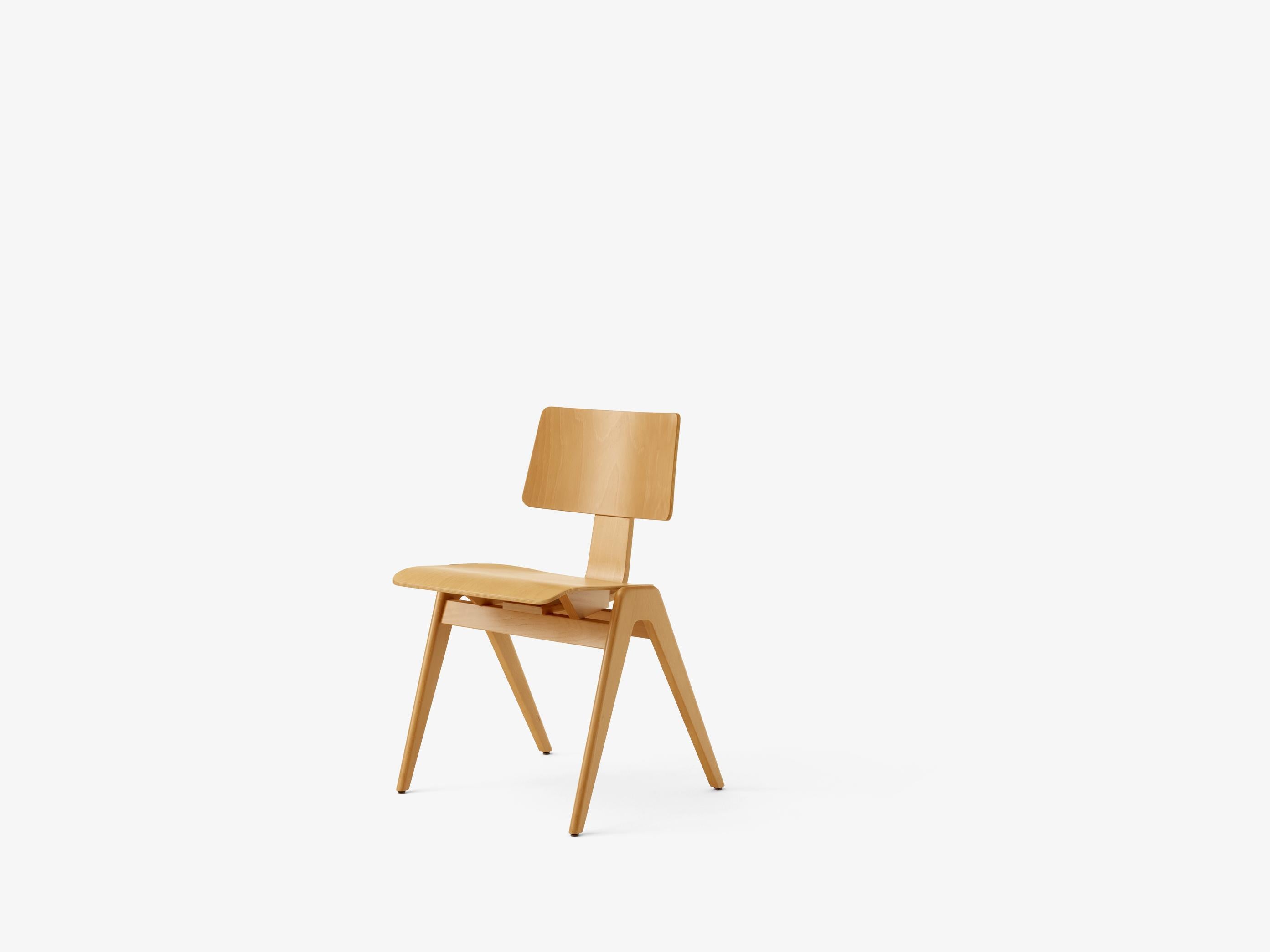 Slovenian Set of Daystak Table and Chair - Beech - by Robin Day for &Tradition For Sale