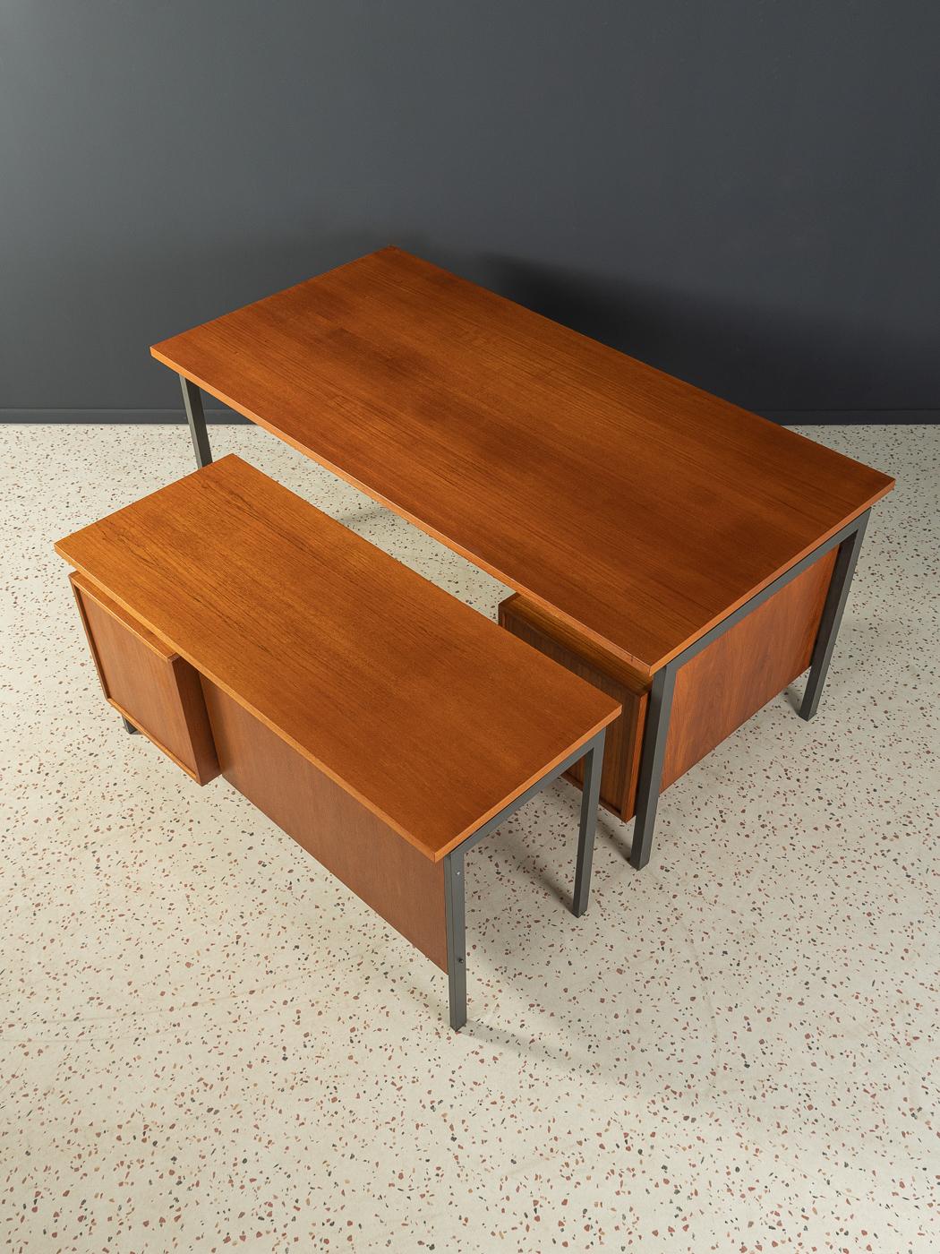 Set of Desks by Herbert Hirche for Holzäpfel 1950s In Good Condition For Sale In Neuss, NW
