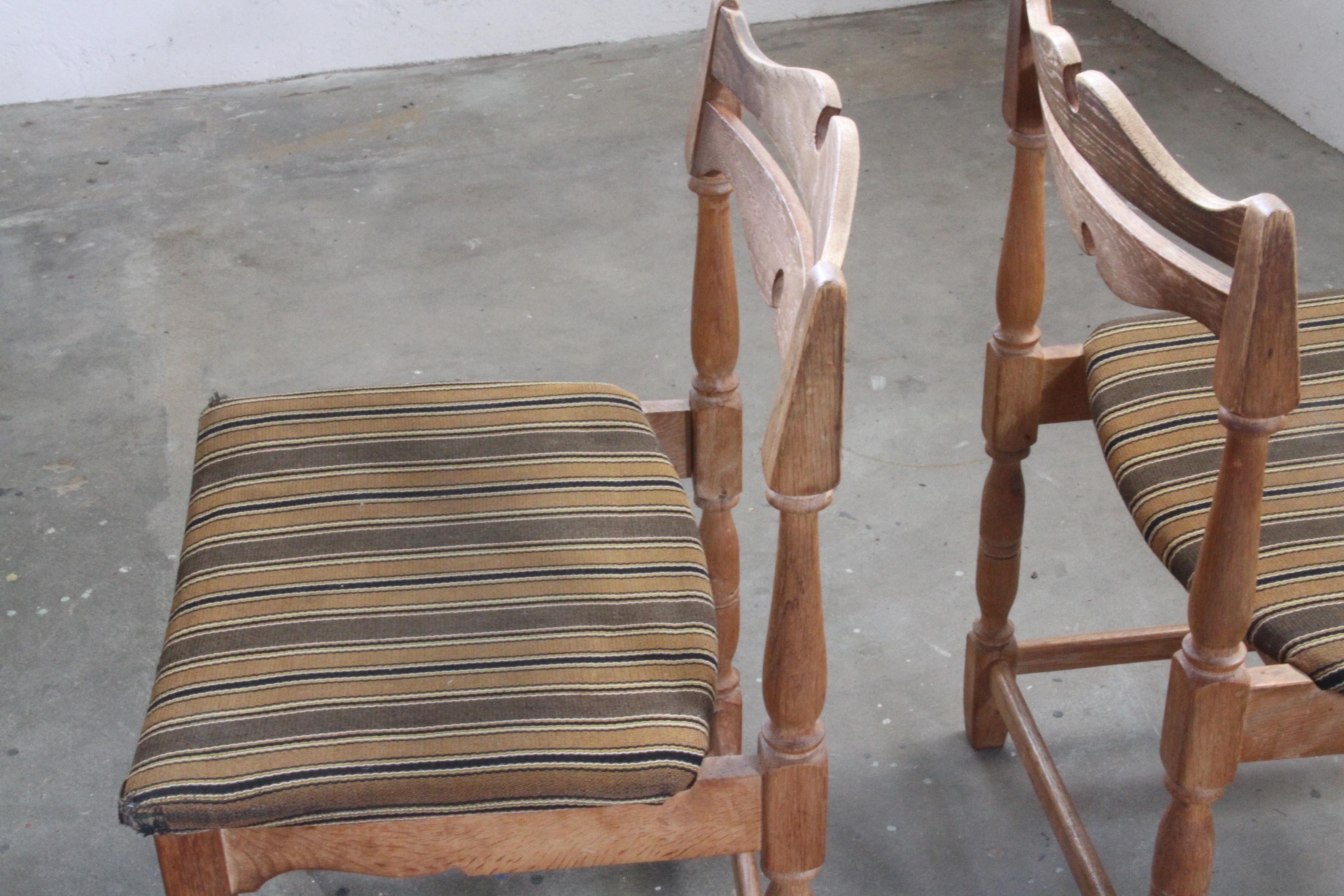 Ensemble de chaises de salle à manger à la manière de Henning Kjærnulf en vente 3
