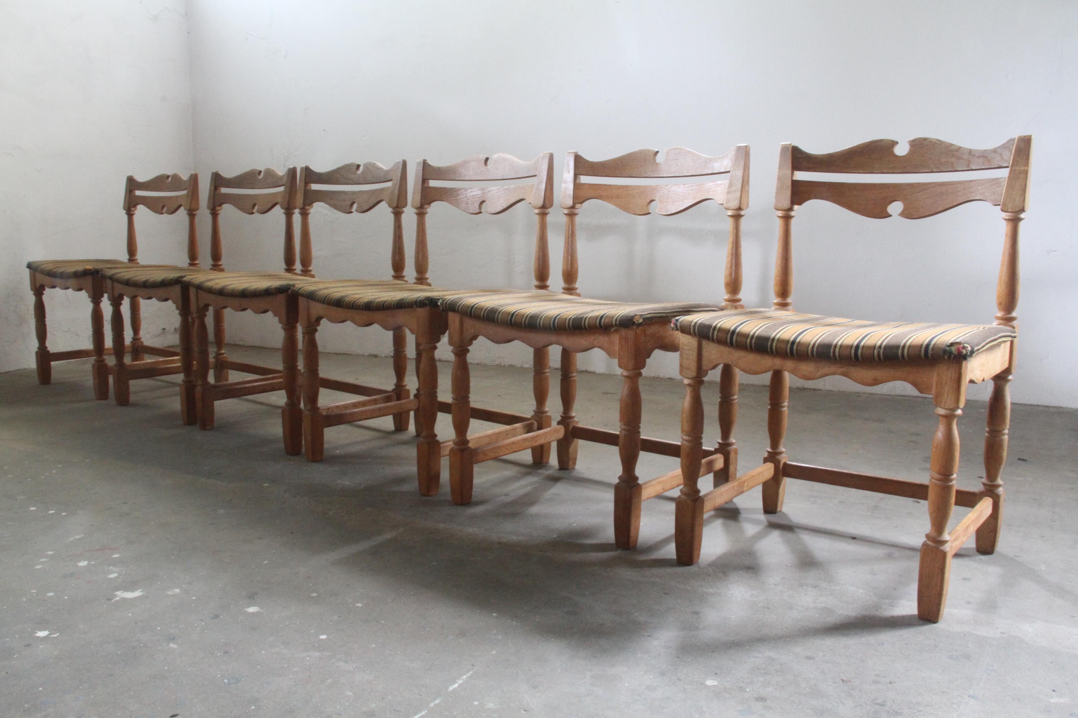 Ensemble de chaises de salle à manger à la manière de Henning Kjærnulf Bon état - En vente à Store Heddinge, DK