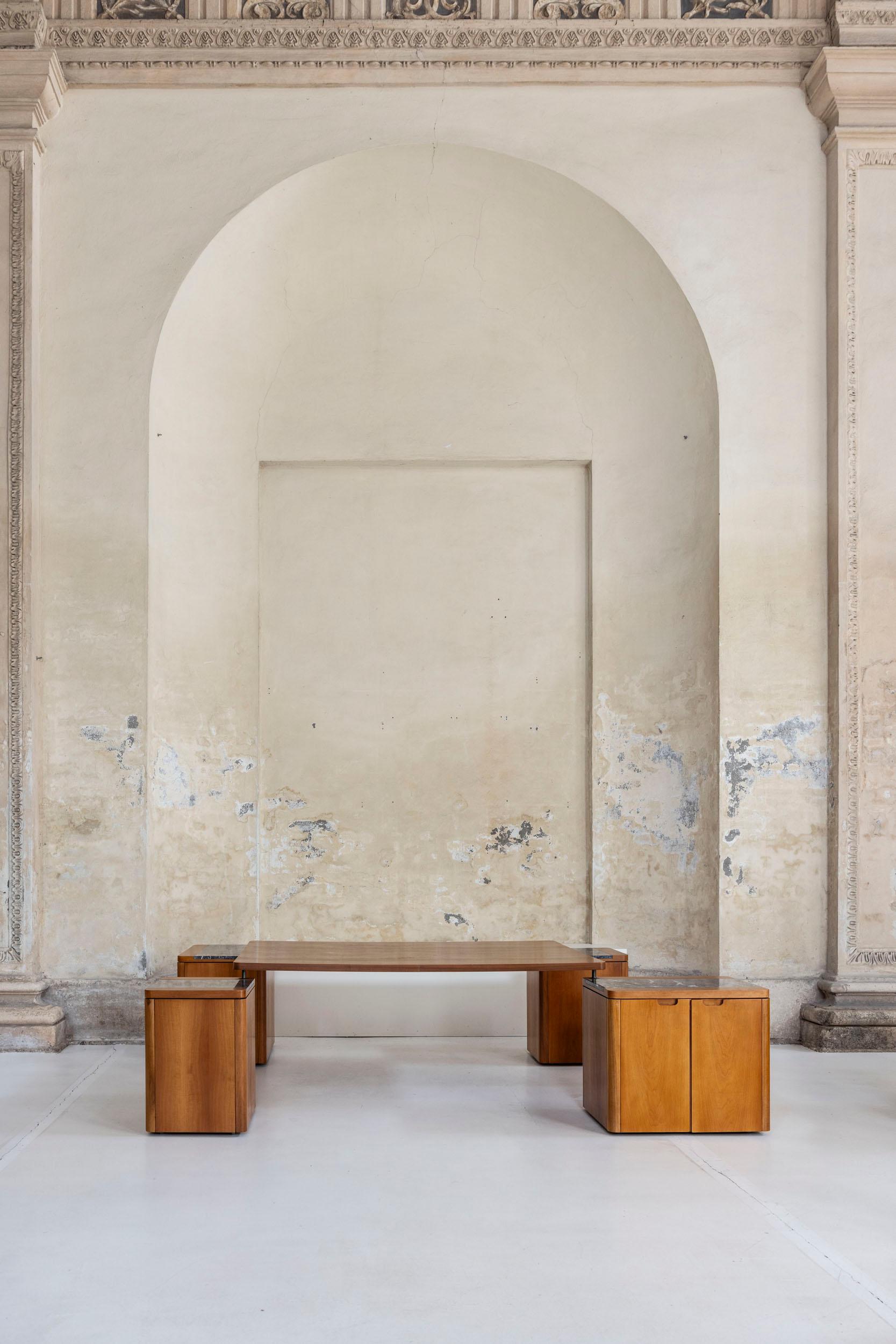 Set of dining table and cabinets by Angelo Mangiarotti For Sale 1