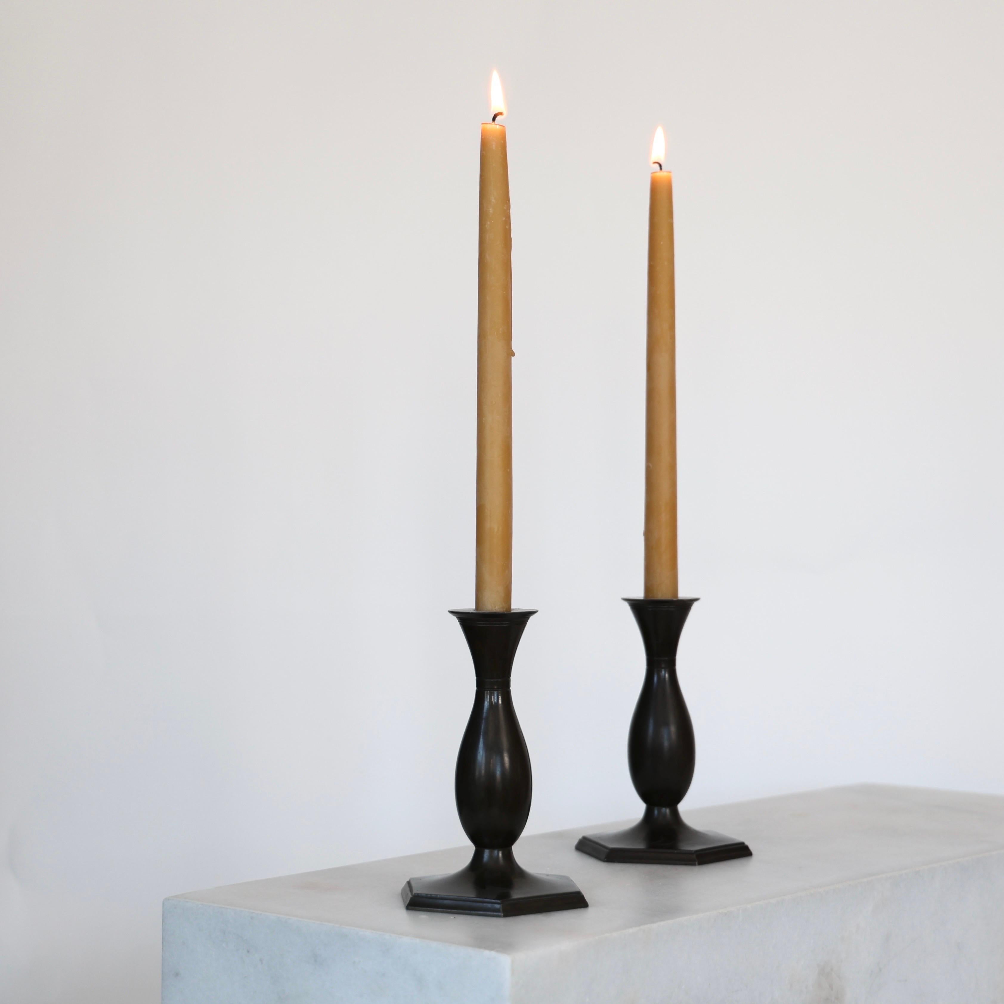 Set di candelieri Diskometal di Just Andersen, anni '20, Danimarca In condizioni buone in vendita a Værløse, DK