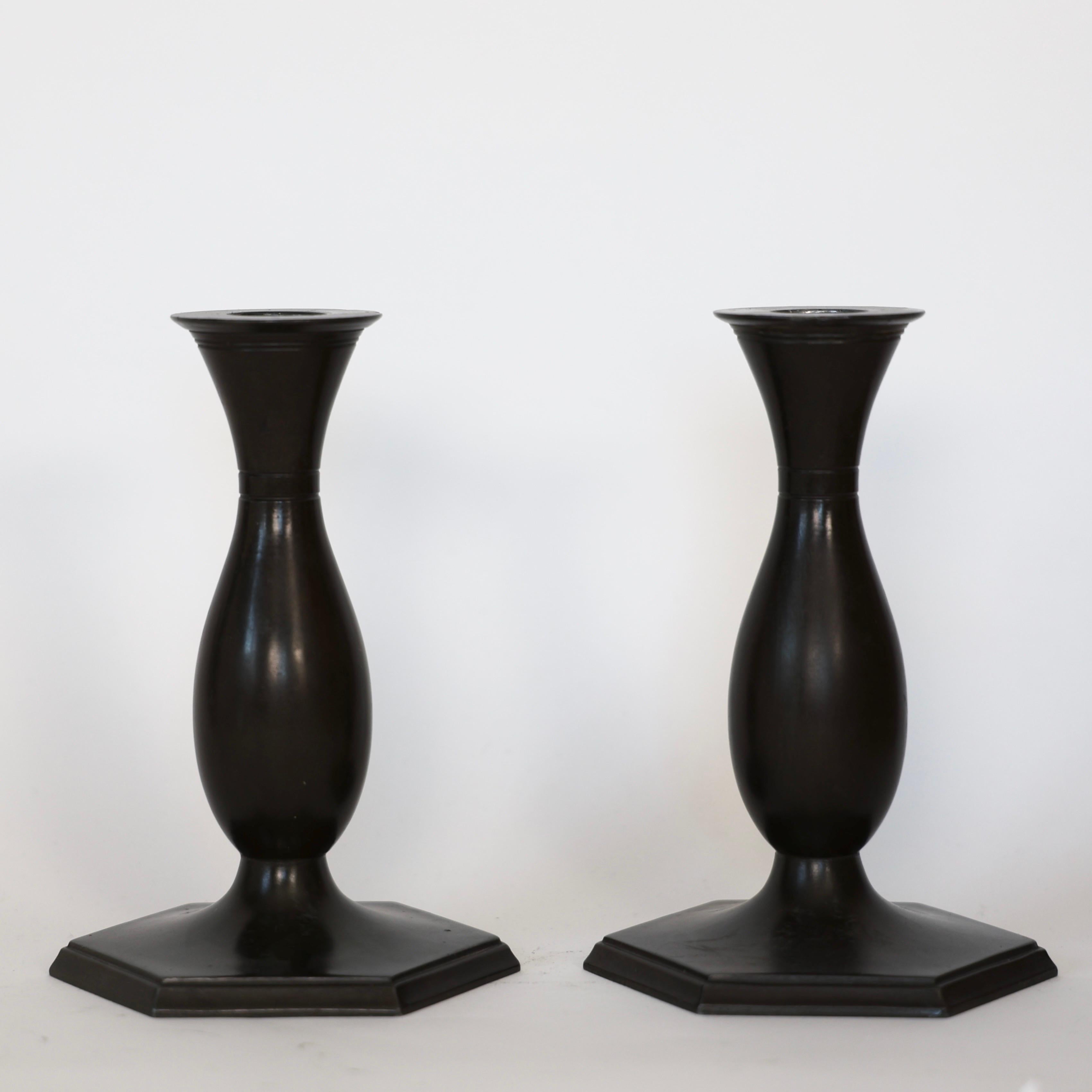 Set di candelieri Diskometal di Just Andersen, anni '20, Danimarca in vendita 1