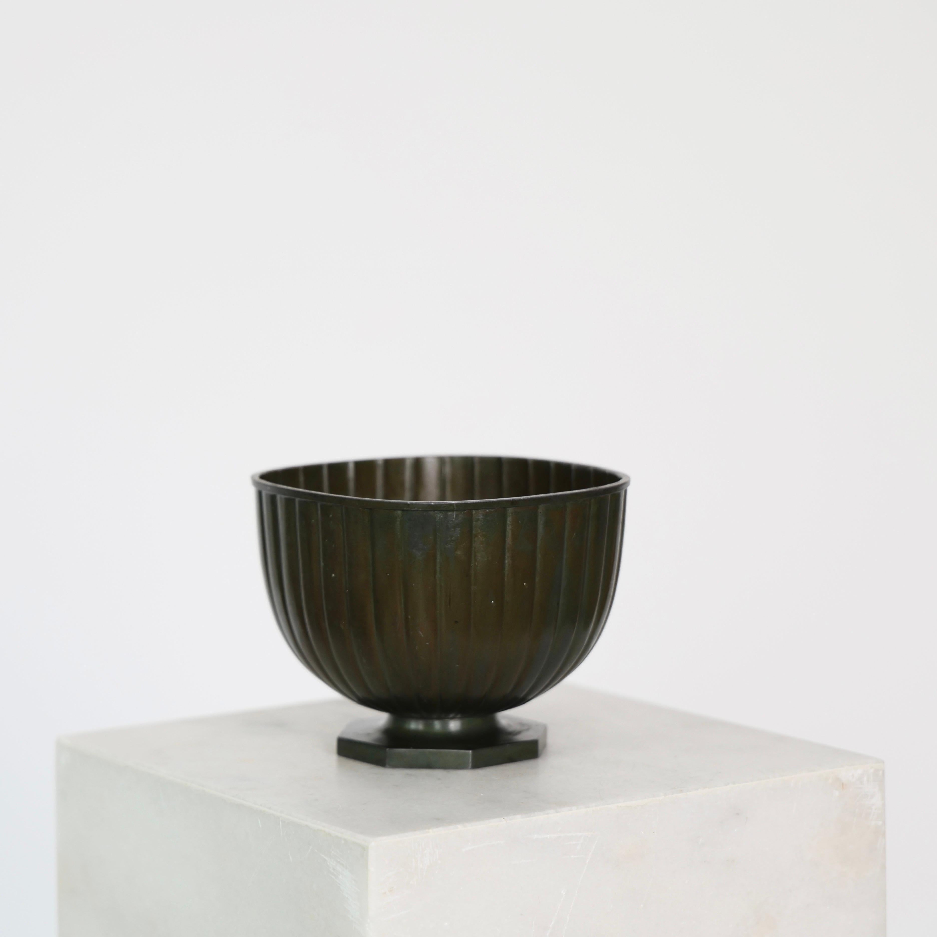Set of Diskometal Flowerpots by Just Andersen, 1930s, Denmark For Sale 3
