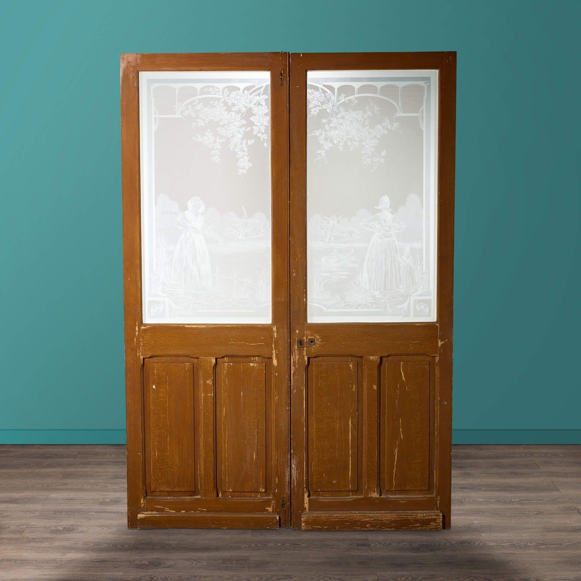 Set of Dutch Antique Acid Etched Glass Double Doors In Fair Condition For Sale In Wormelow, Herefordshire