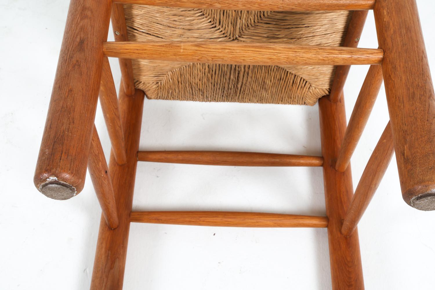 Set di sedie da pranzo brutaliste in Oak Oak e giunco, CIRCA 1960 in vendita 6