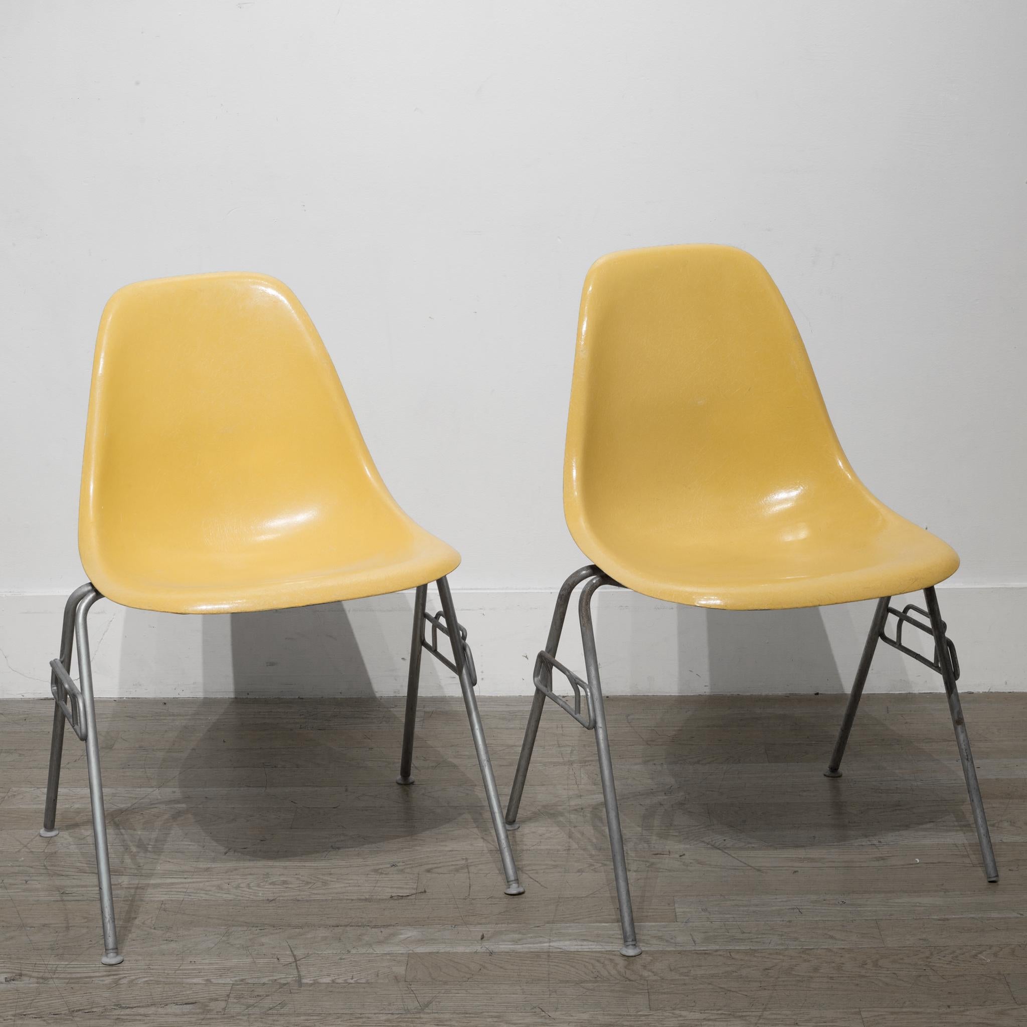 About:

A set of four stackable Eames DSS fiberglass shell chairs in Parchment mounted on their original bases. Parchment is one of the original colors for this iconic chair.

Creator: Charles & Ray Eames for Herman Miller.
Date of manufacture: