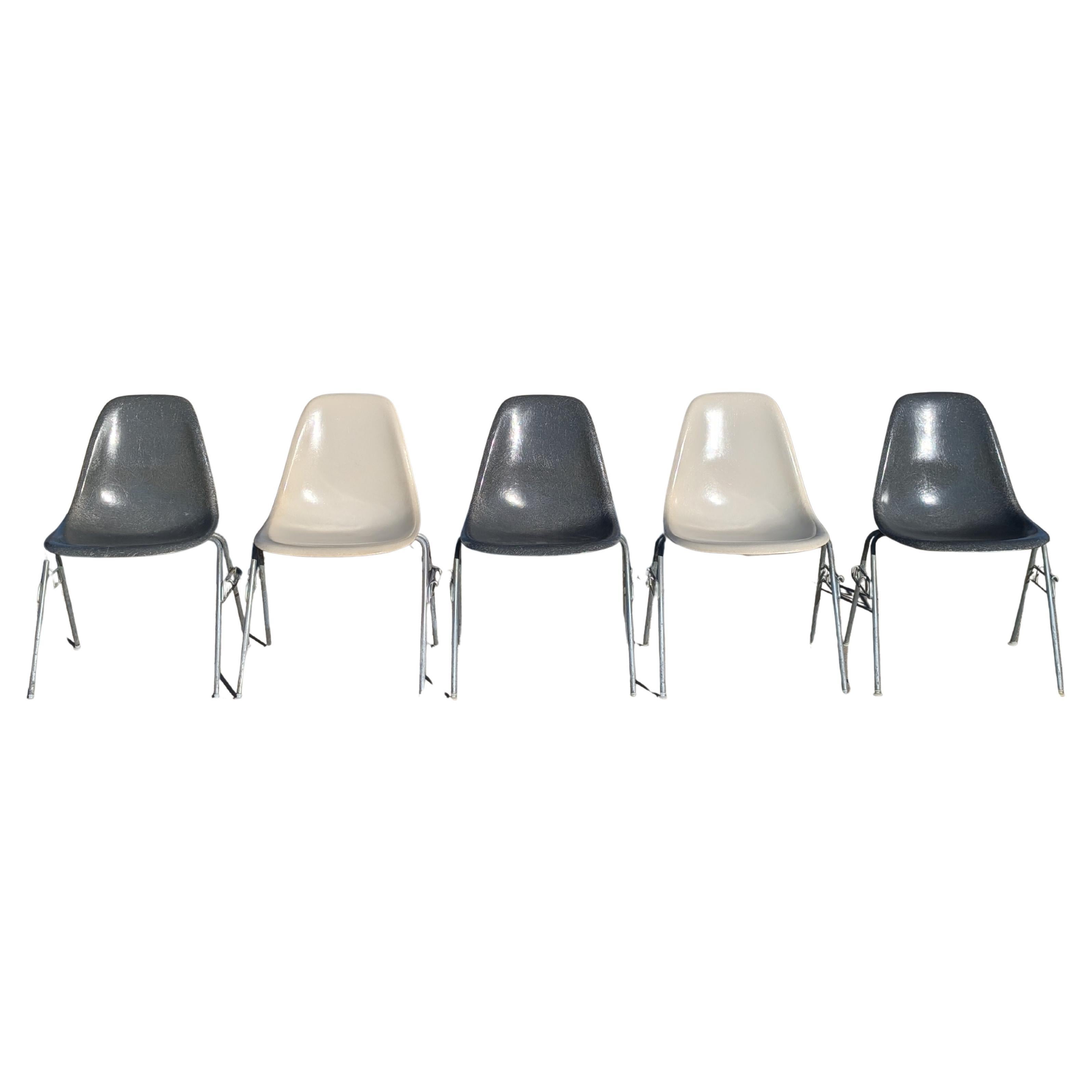Eames Dax Chair
