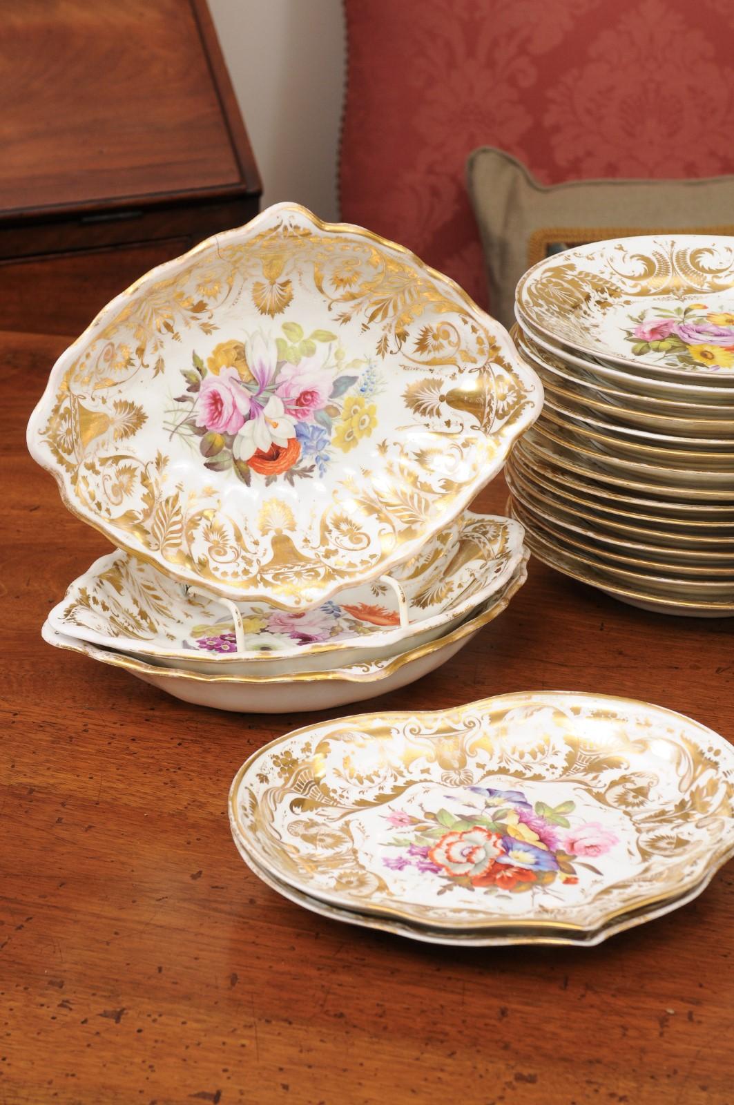 Set of Early 19th Century English Derby Porcelain Dessert Service In Good Condition For Sale In Atlanta, GA