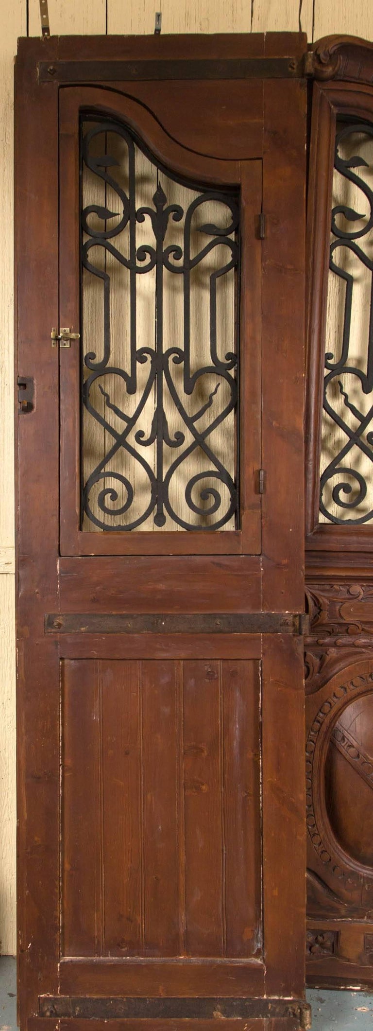 Set of Early 20th Century Carved Doors For Sale at 1stDibs