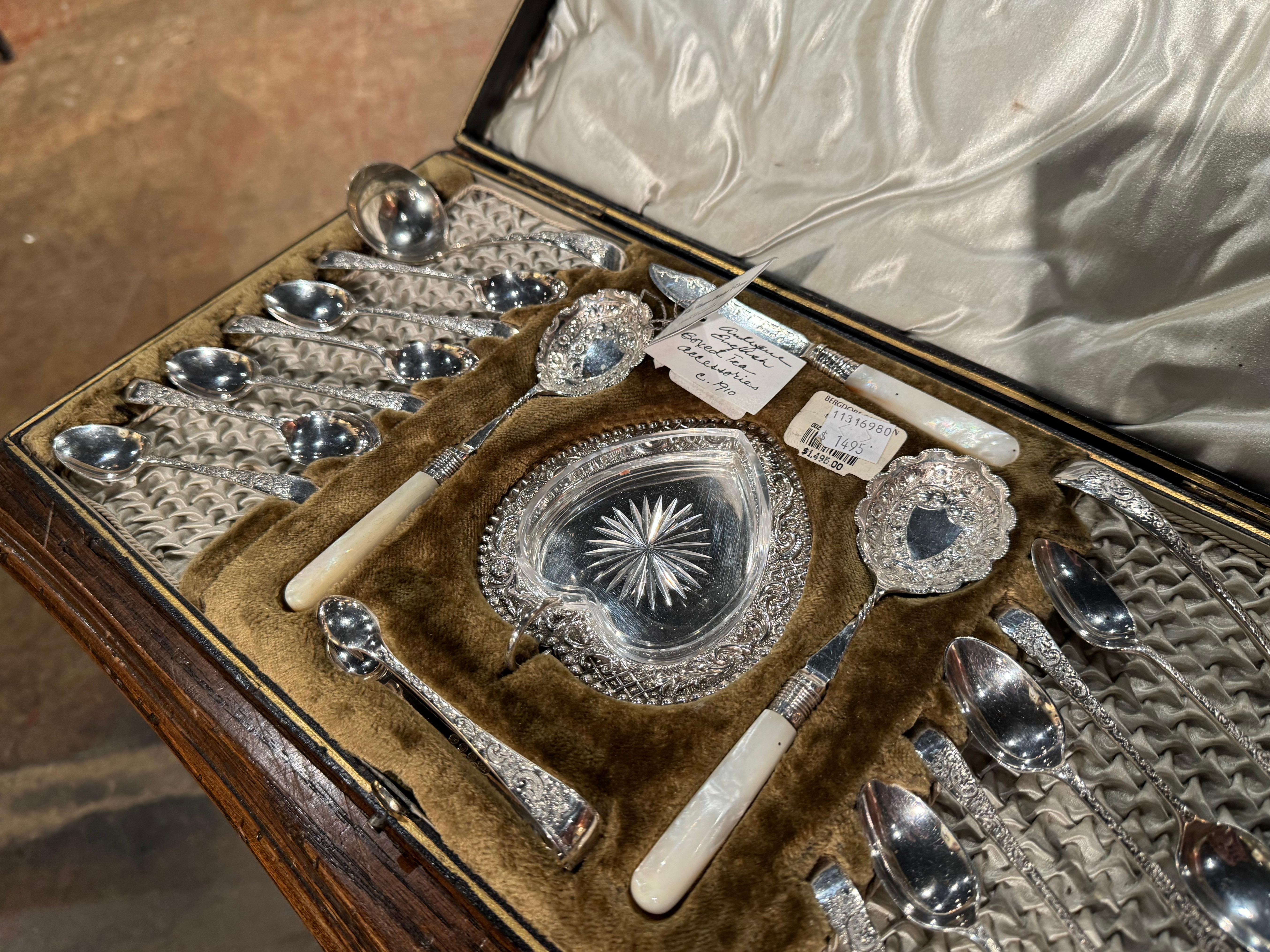 English Set of Early 20th Century Silver Tea Accessories with Original Box For Sale