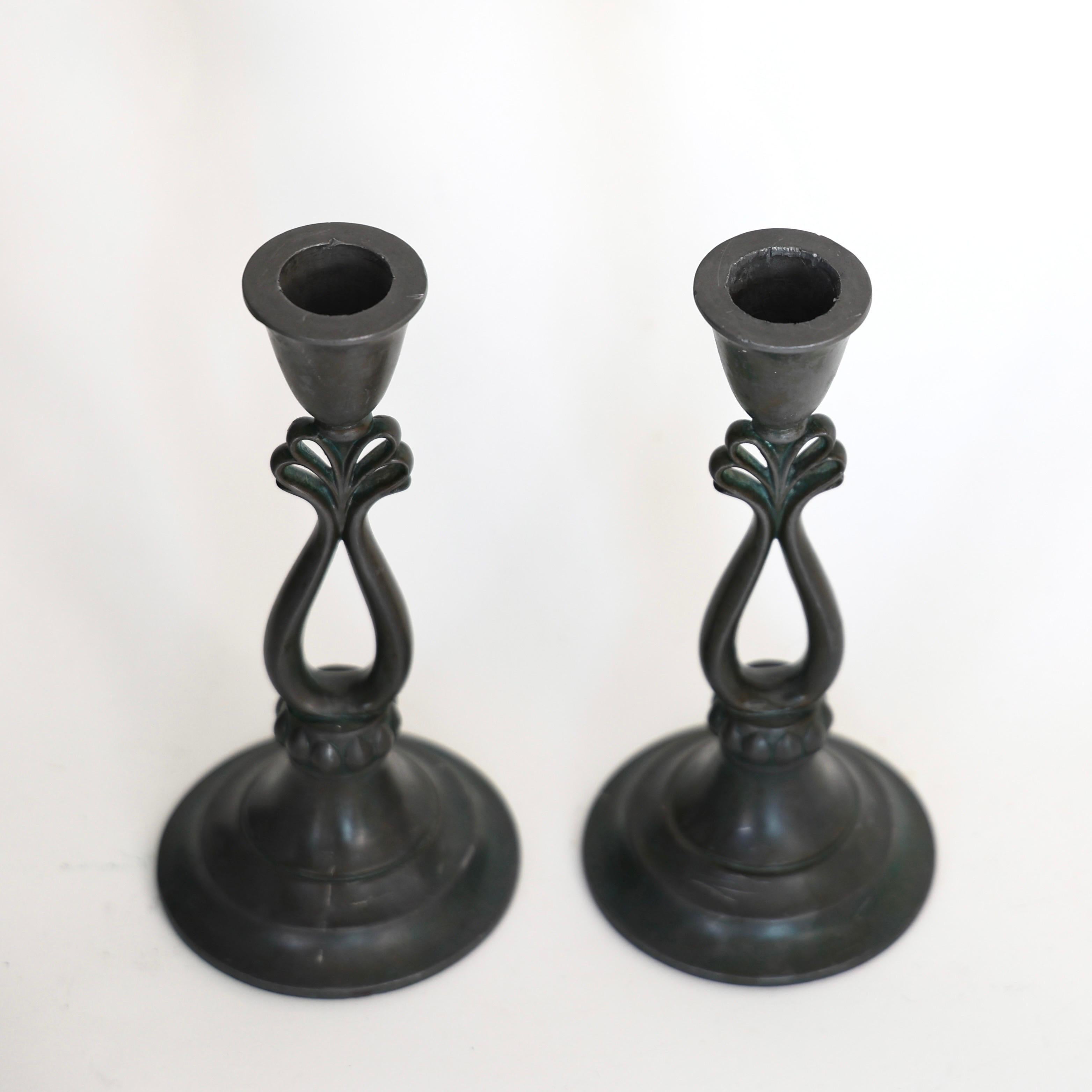 Metallo Set di candelieri Diskometal di Just Andersen, anni '20, Danimarca in vendita