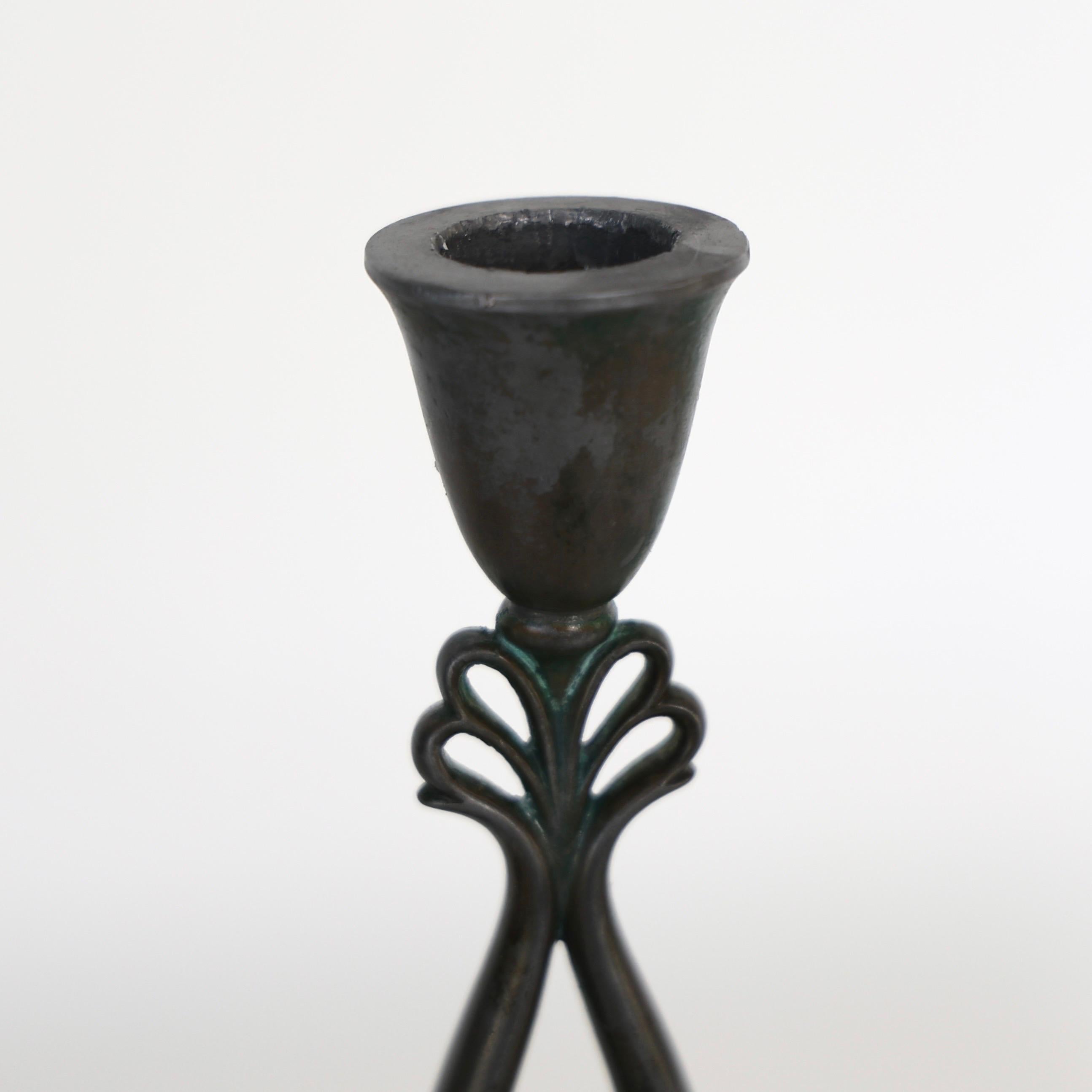 Set di candelieri Diskometal di Just Andersen, anni '20, Danimarca in vendita 1