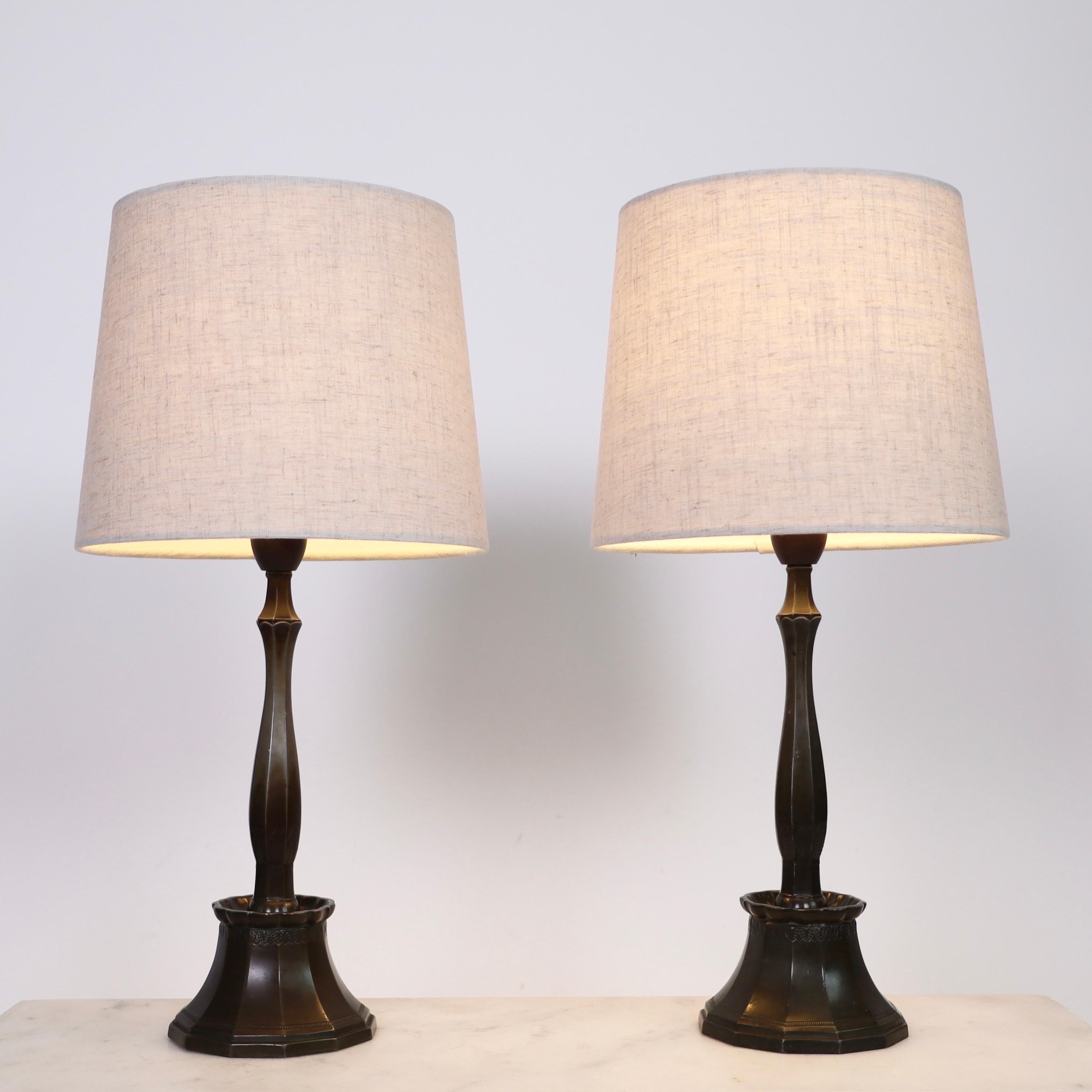 Ensemble de lampes de table Just Andersen, années 1920, Danemark État moyen - En vente à Værløse, DK
