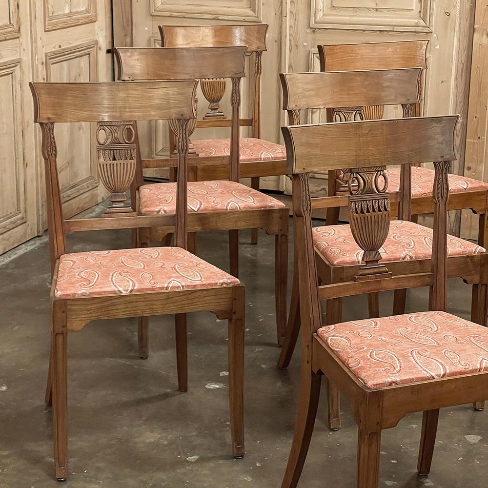 Set of Eight 18th Century Swedish Gustavian Neoclassical Dining Chairs For Sale 1