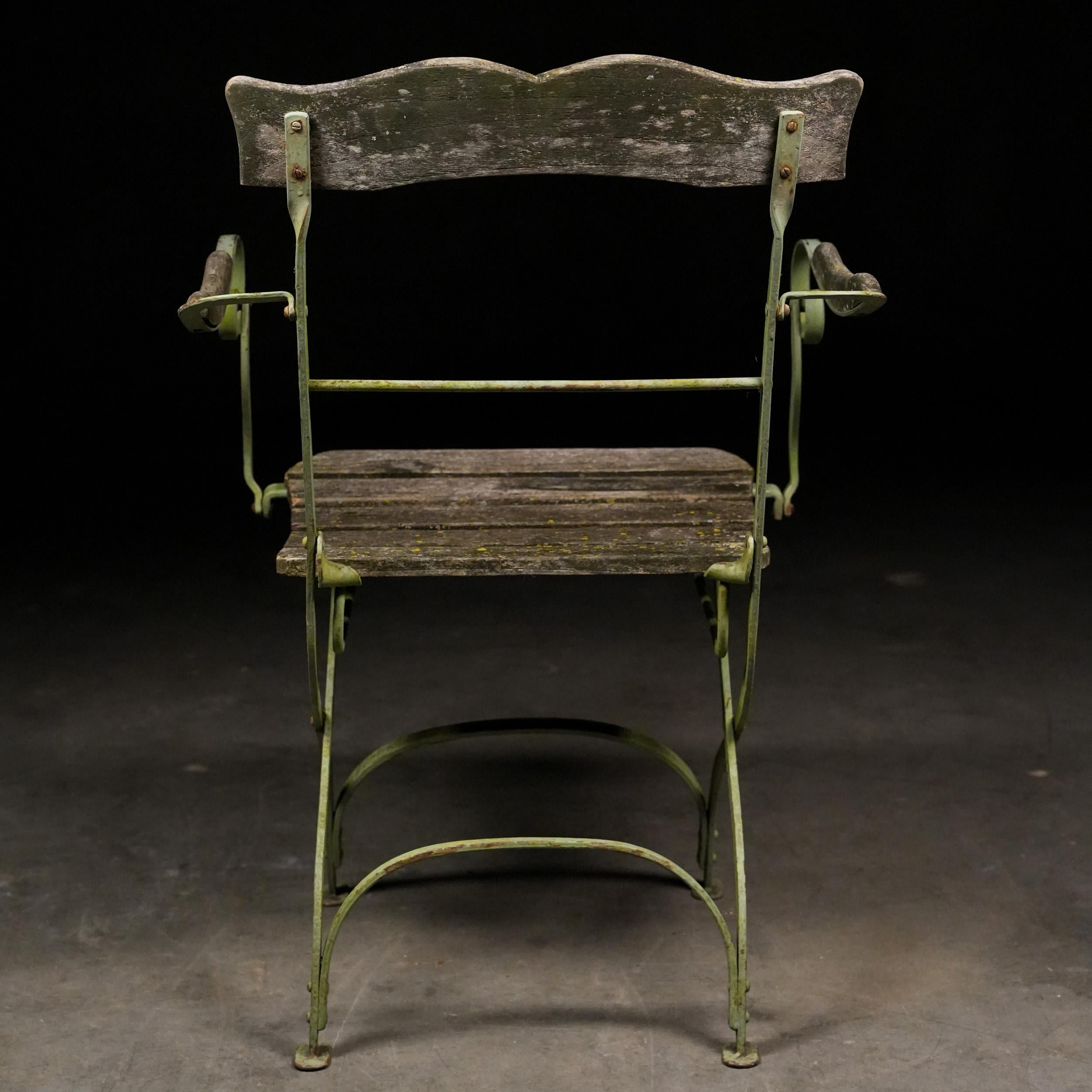 Inizio XX secolo Set di otto sedie da giardino francesi del 1920 in vendita