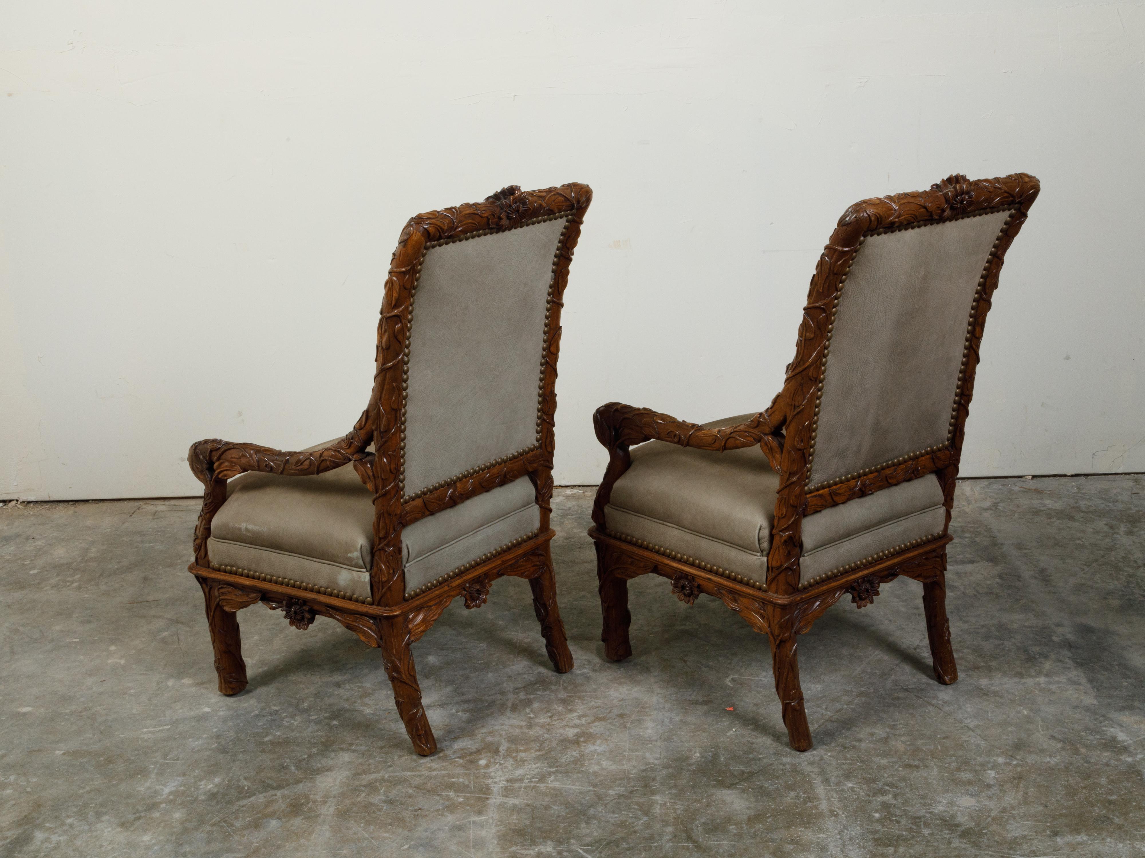 Set of Eight 1920s Black Forest Dining Room Chairs with Hand-Carved Floral Décor For Sale 6