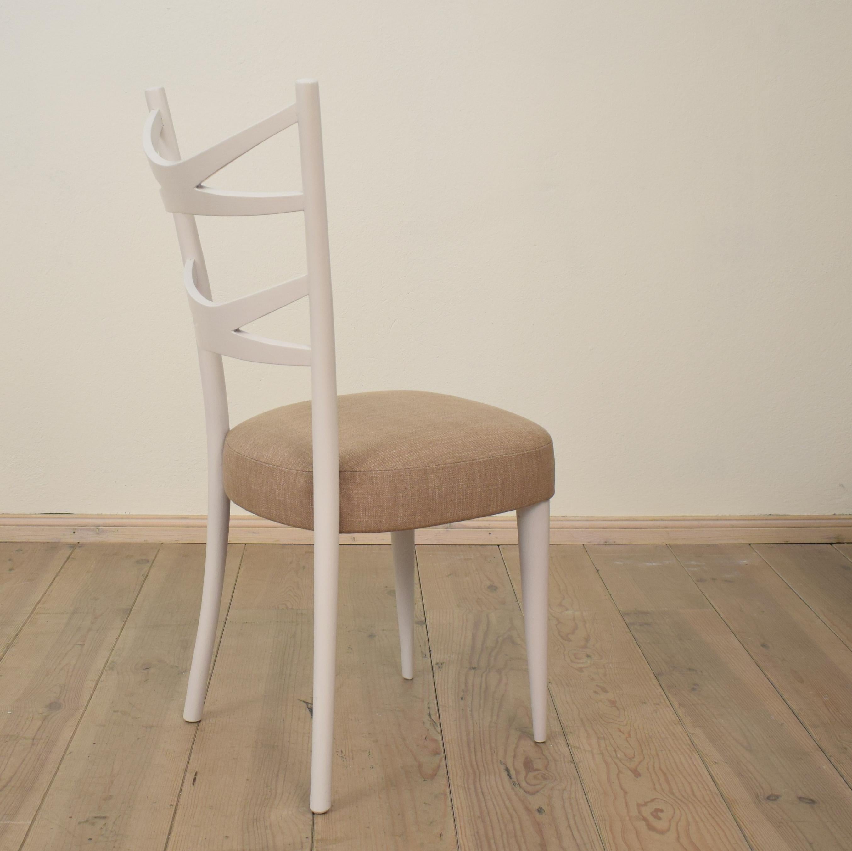 Set of Eight Mid Century 1940s White Italian Dining Chairs Style Osvaldo Borsani 4