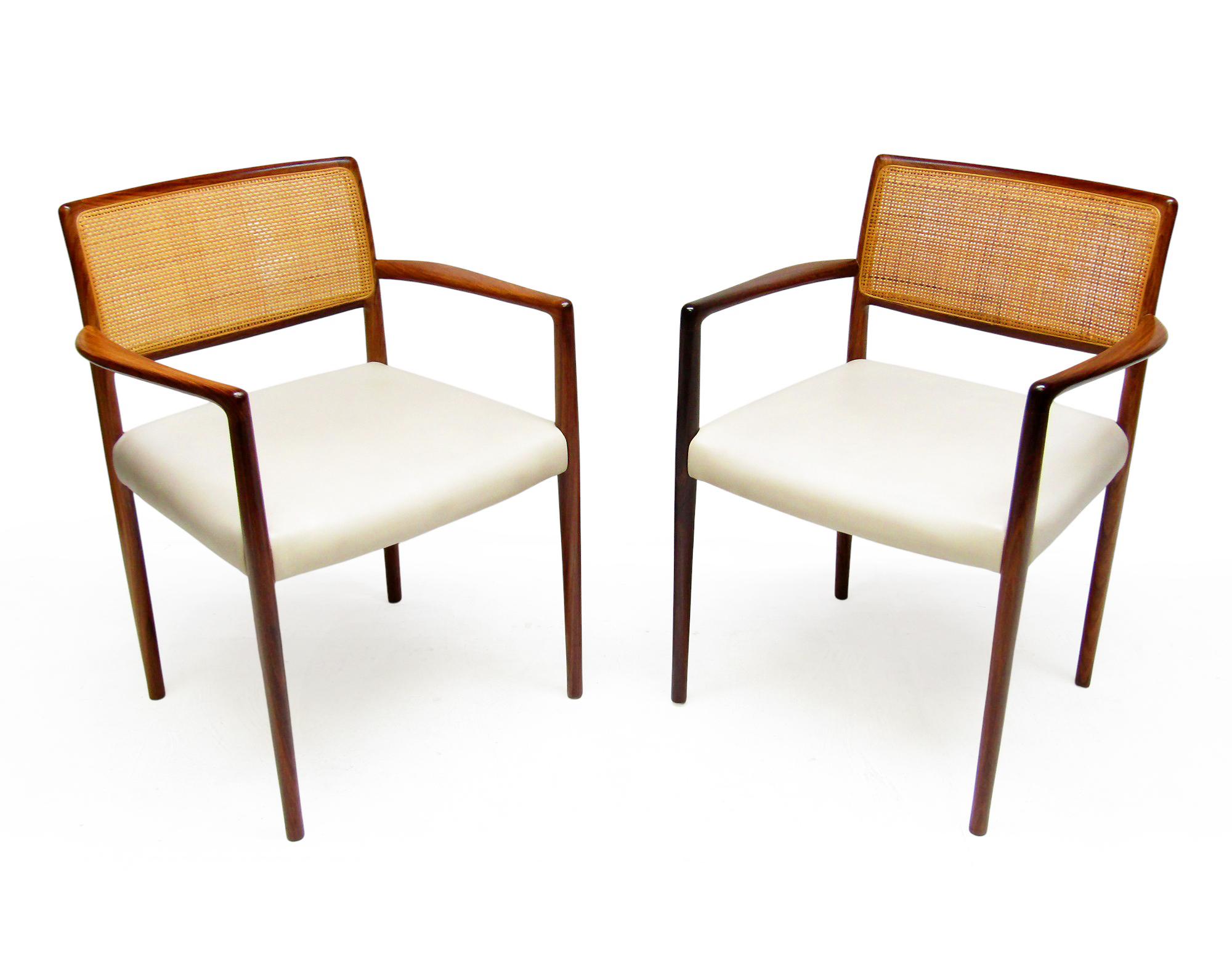 20th Century Set Of Eight 1960s Danish Dining Chairs In Rosewood & Rattan By Niels Moller For Sale