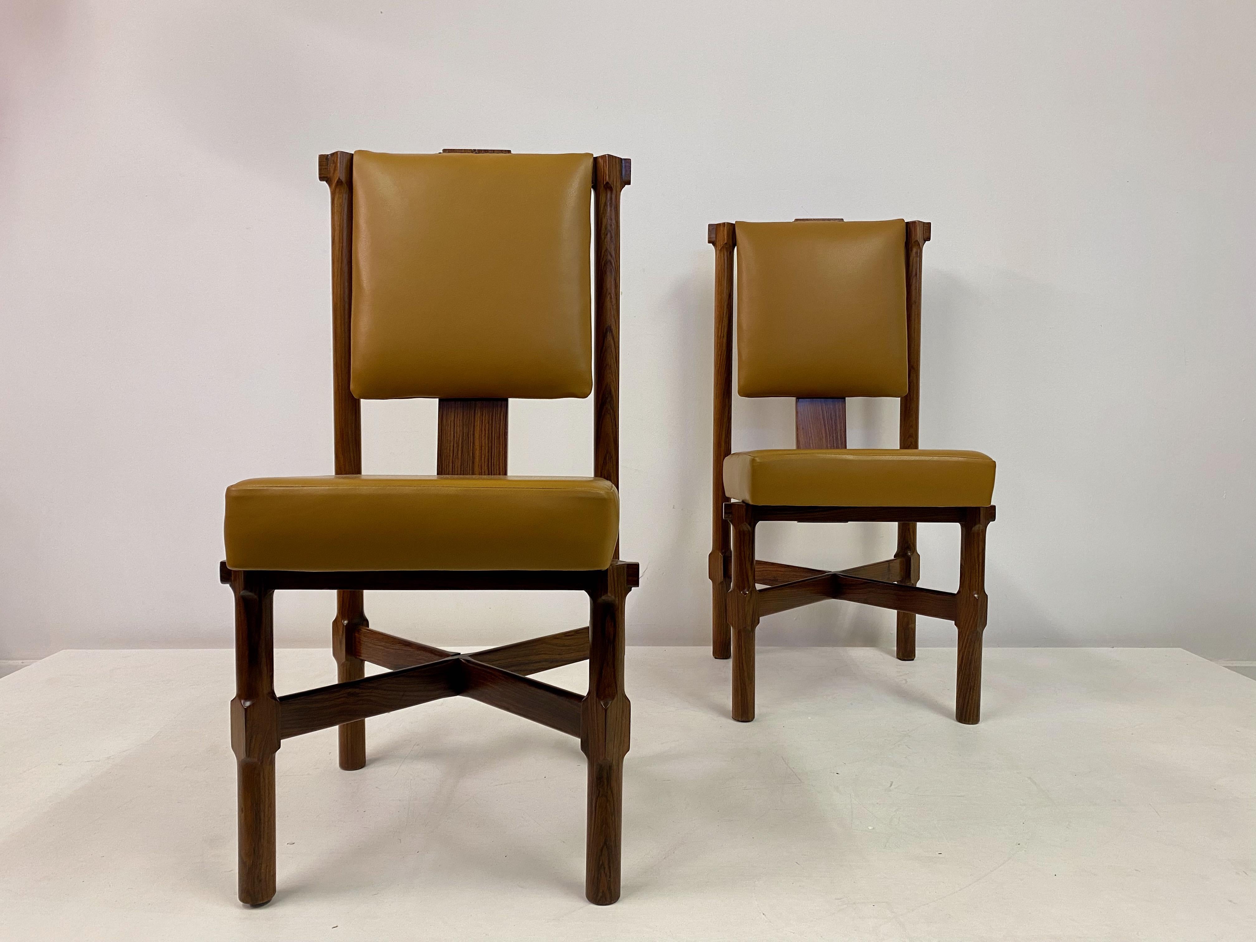 Set of Eight 1960s Italian Iroko and Leather Dining Chairs 5