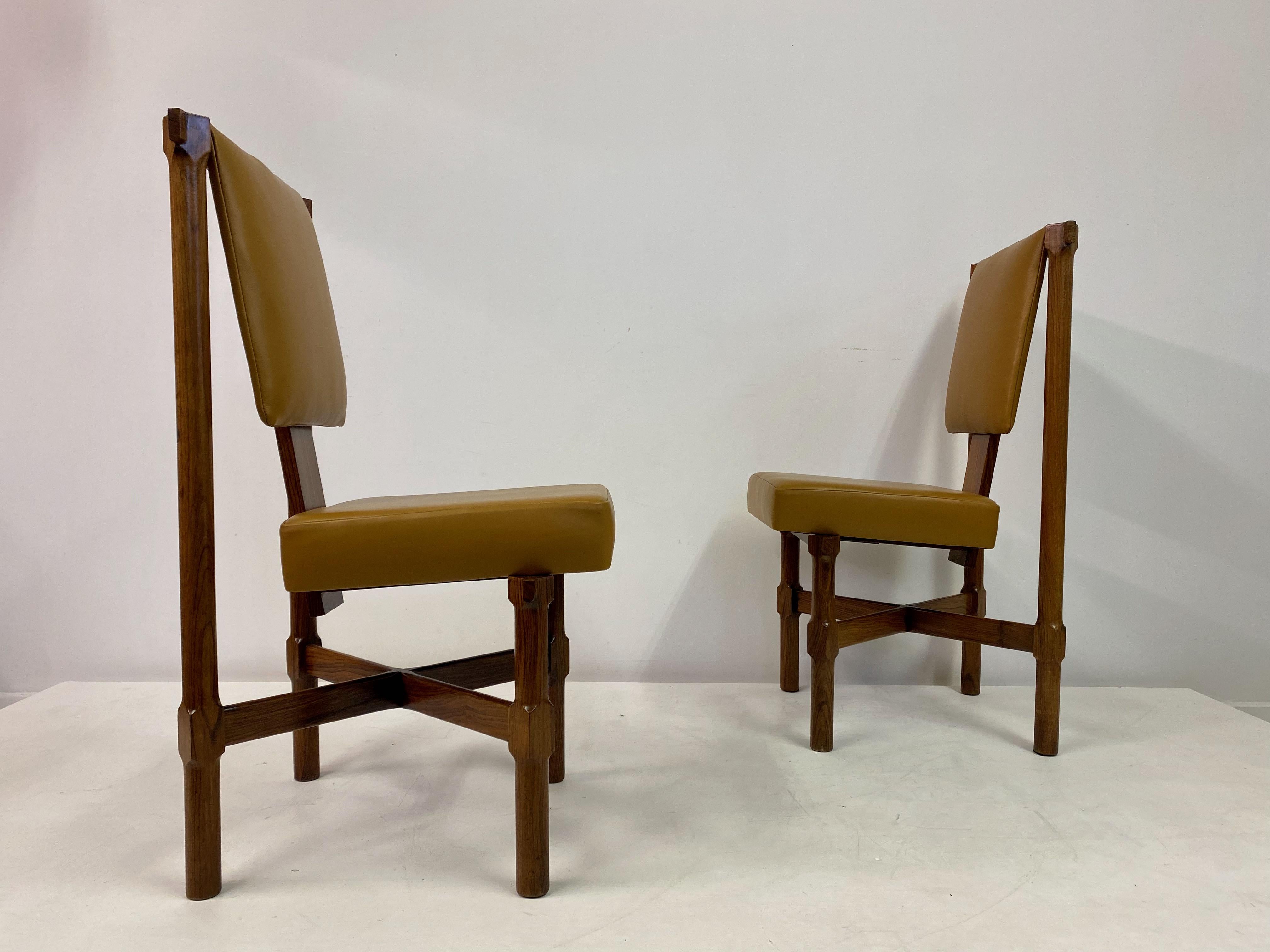 Set of Eight 1960s Italian Iroko and Leather Dining Chairs 7