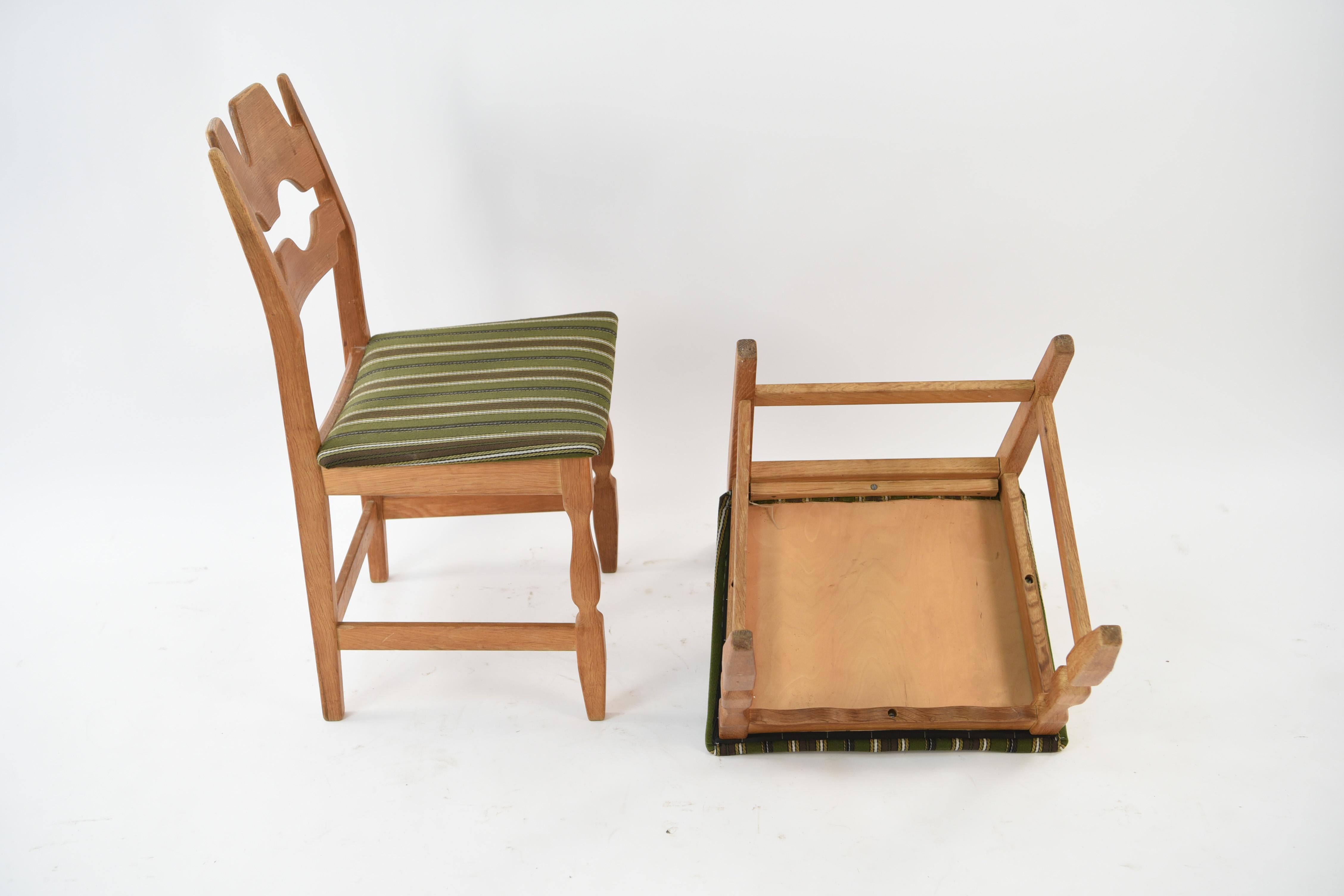 Set of Eight 1960s Oak Dining Chairs by Henning Kjærnulf 3