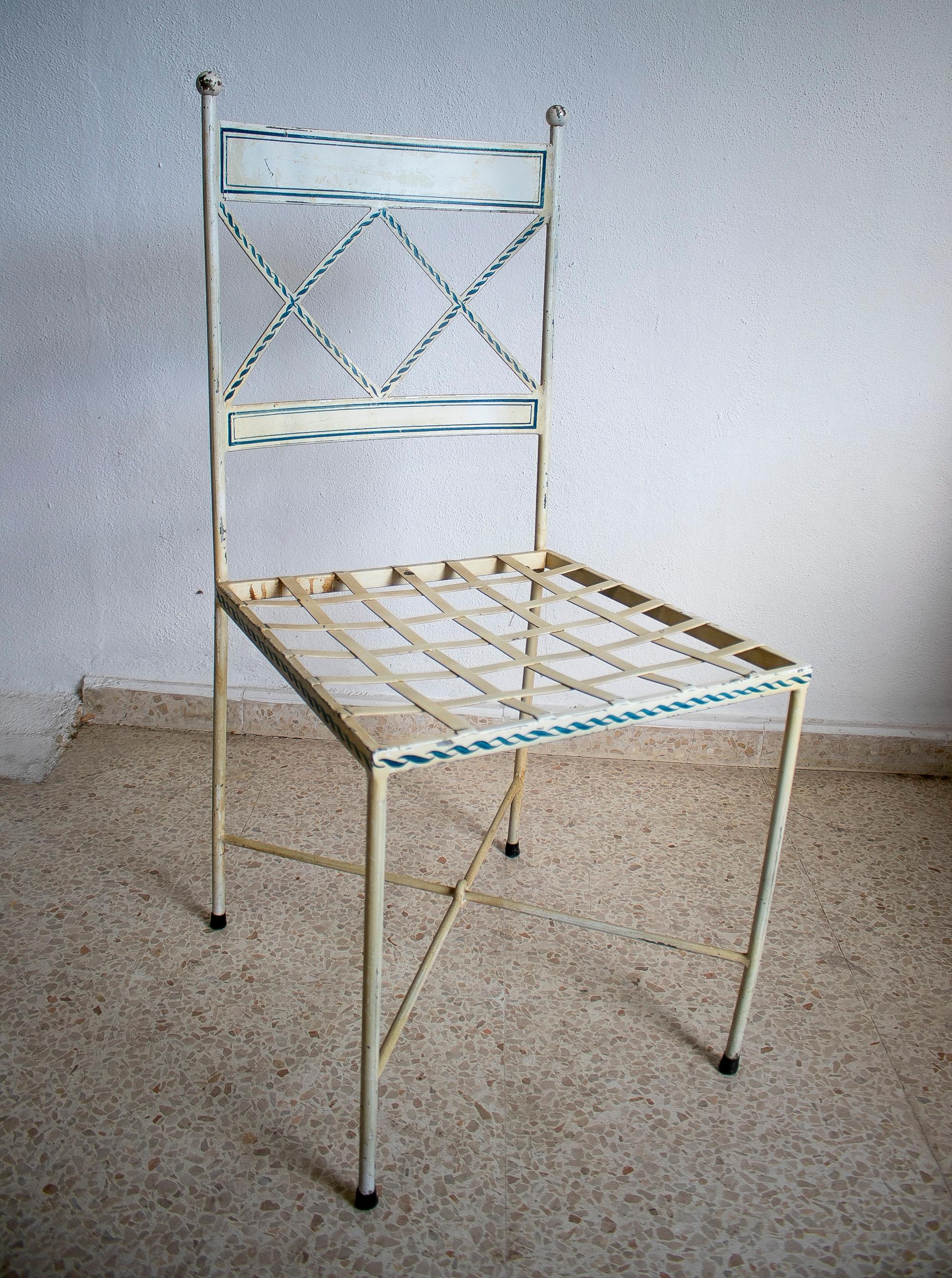 Set of Eight 1970s Spanish Iron Garden Chairs Painted White In Good Condition In Marbella, ES