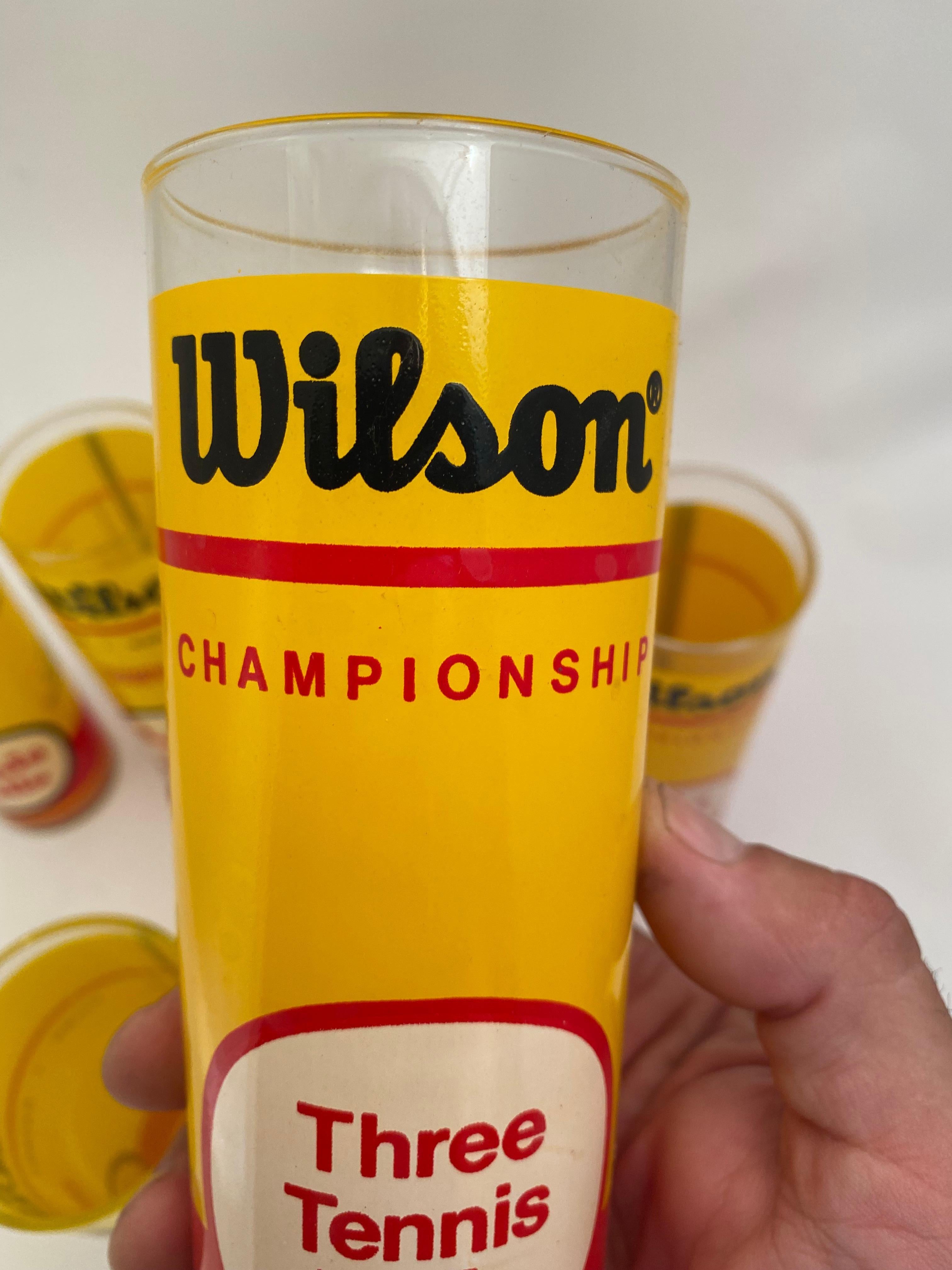 Set of Eight 1970s Wilson Tennis Ball Collins Glasses In Good Condition In Garnerville, NY