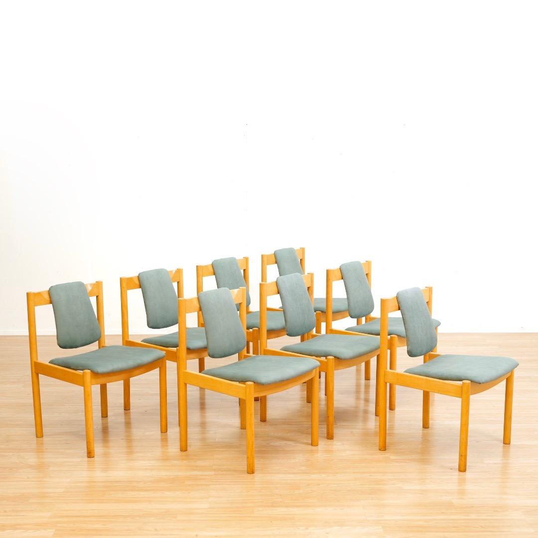 Set of Eight 1980s Post Modern Dining Chairs by Ercol (Postmoderne) im Angebot