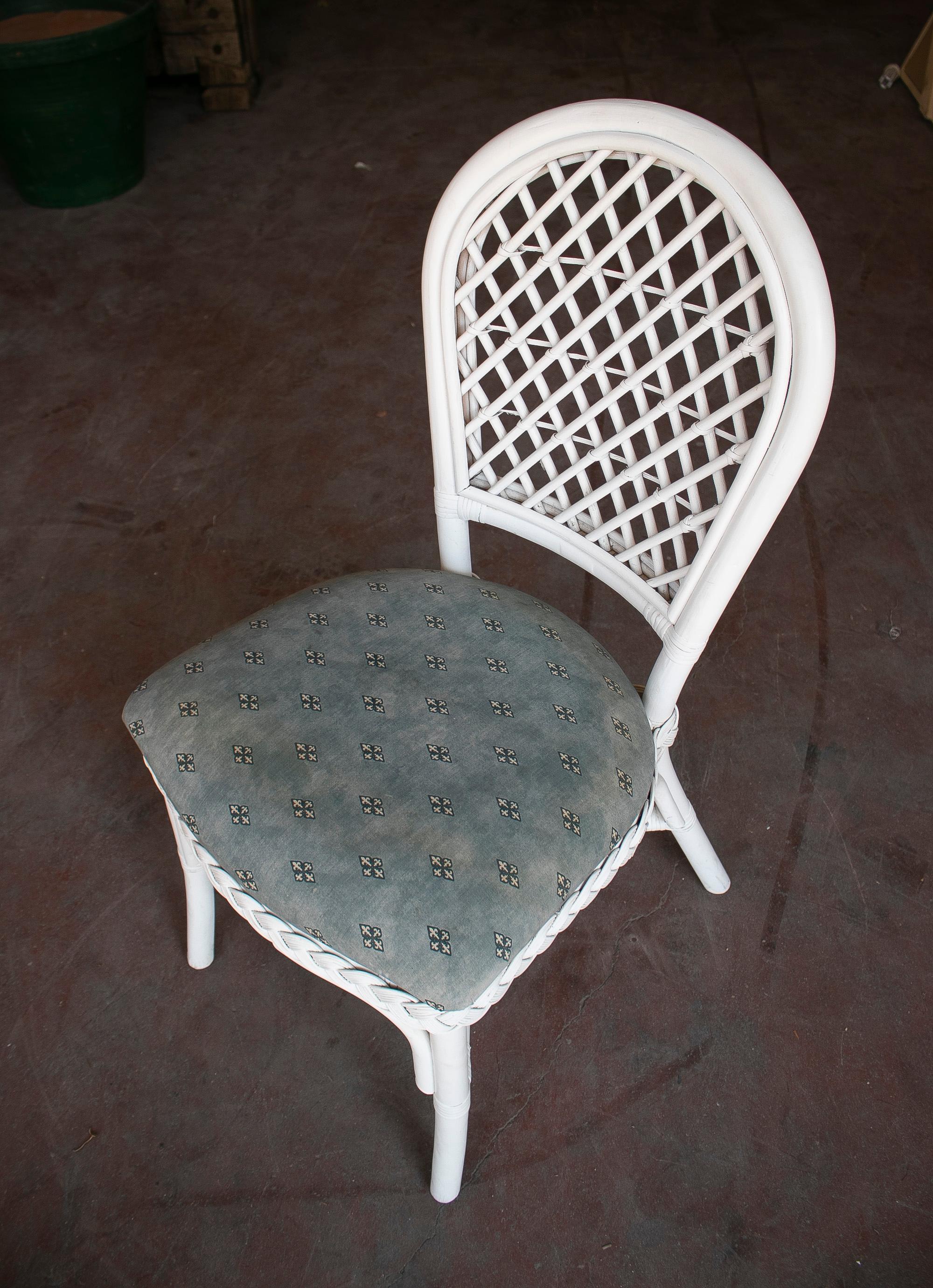 Set of Eight 1980s Spanish Woven Wicker White Chairs For Sale 5