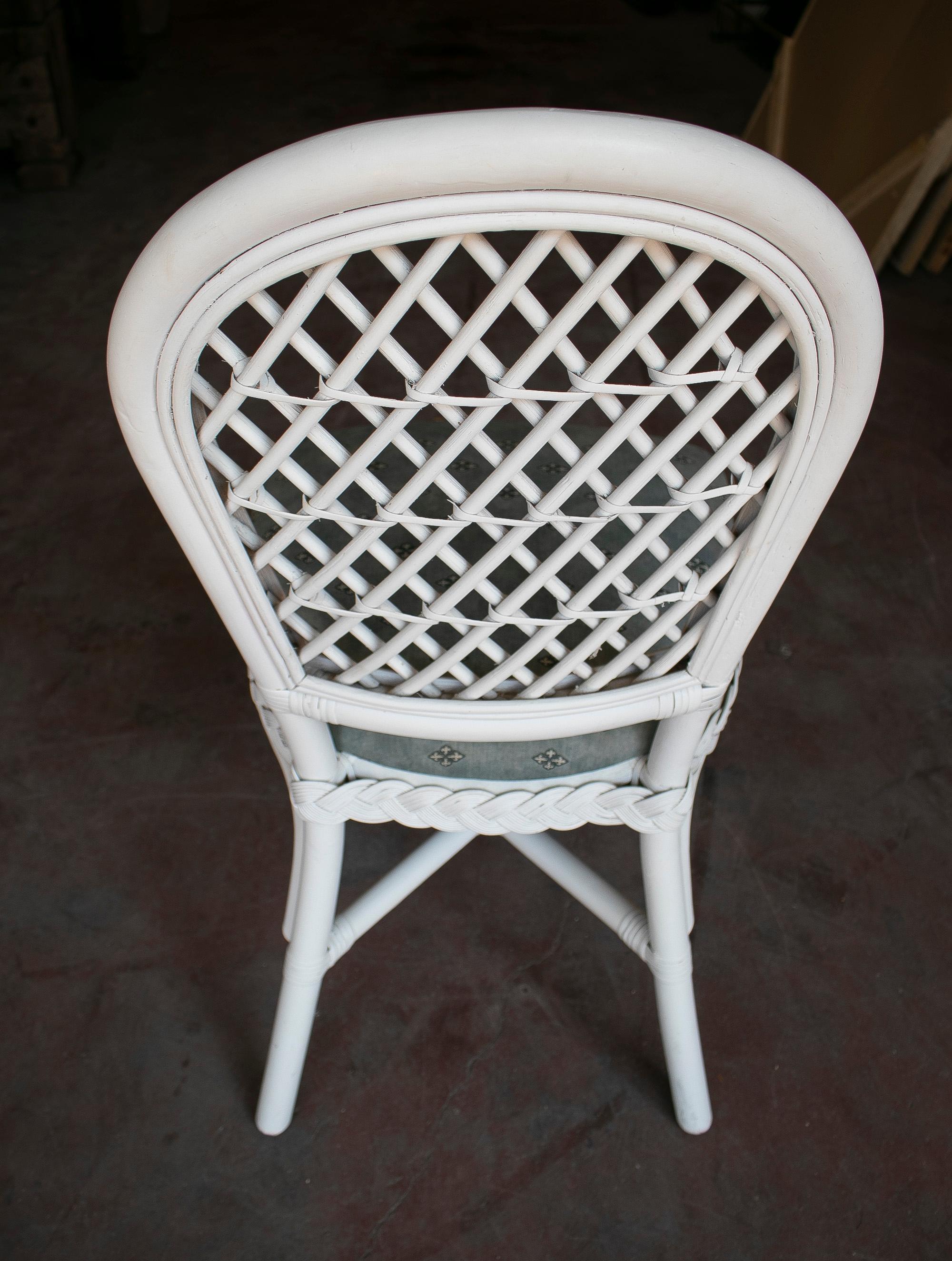 Set of Eight 1980s Spanish Woven Wicker White Chairs For Sale 11